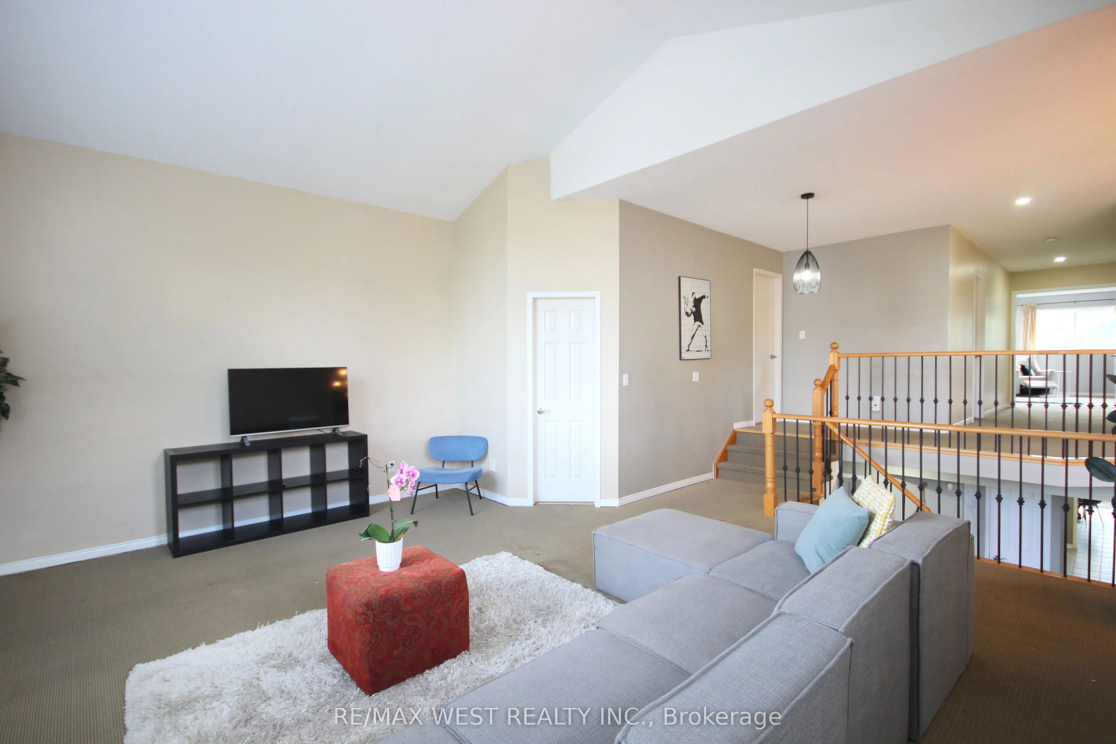 7374 Black Walnut Trail