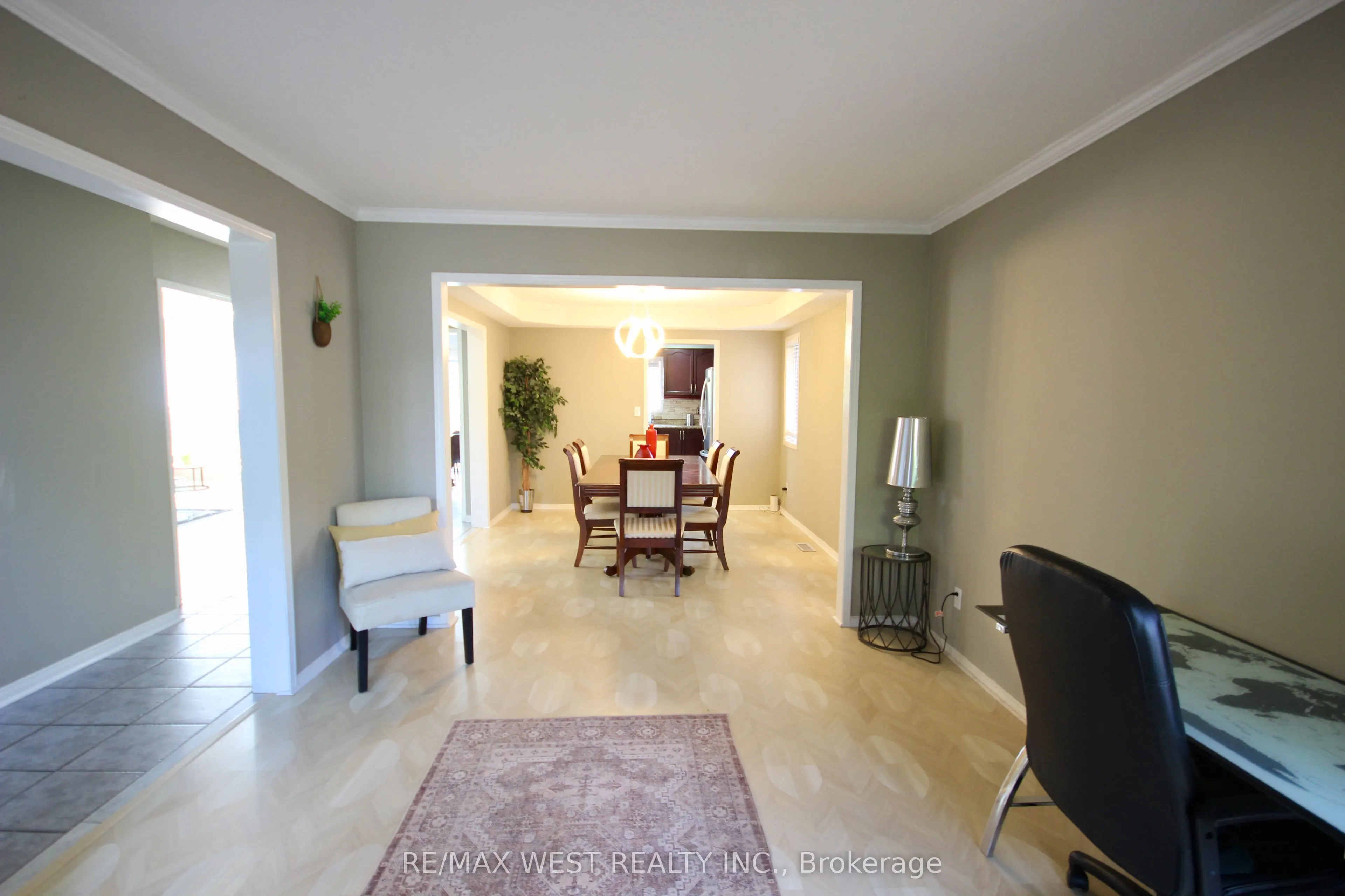 7374 Black Walnut Trail