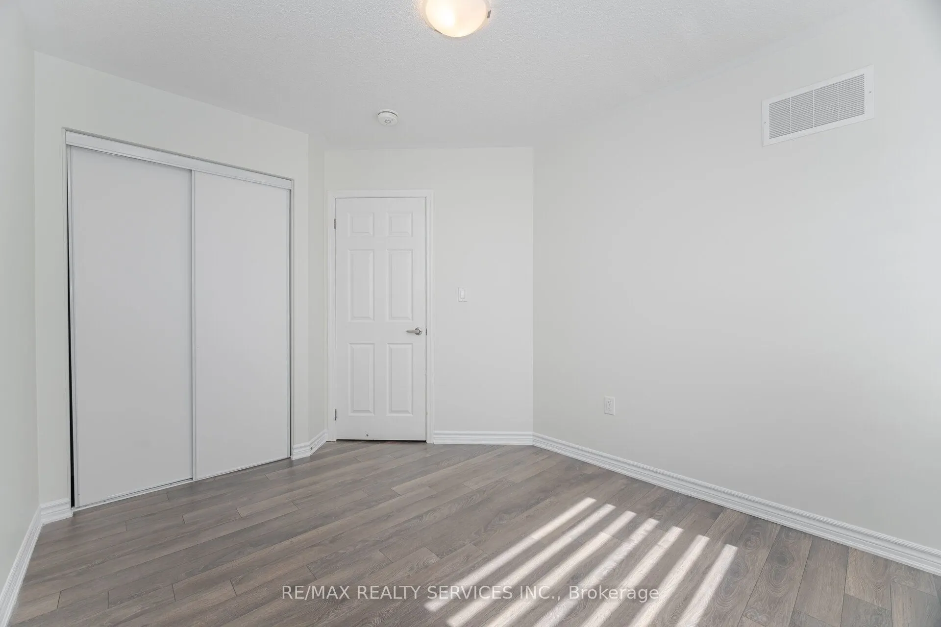 6 Summer Wind Lane E, #14