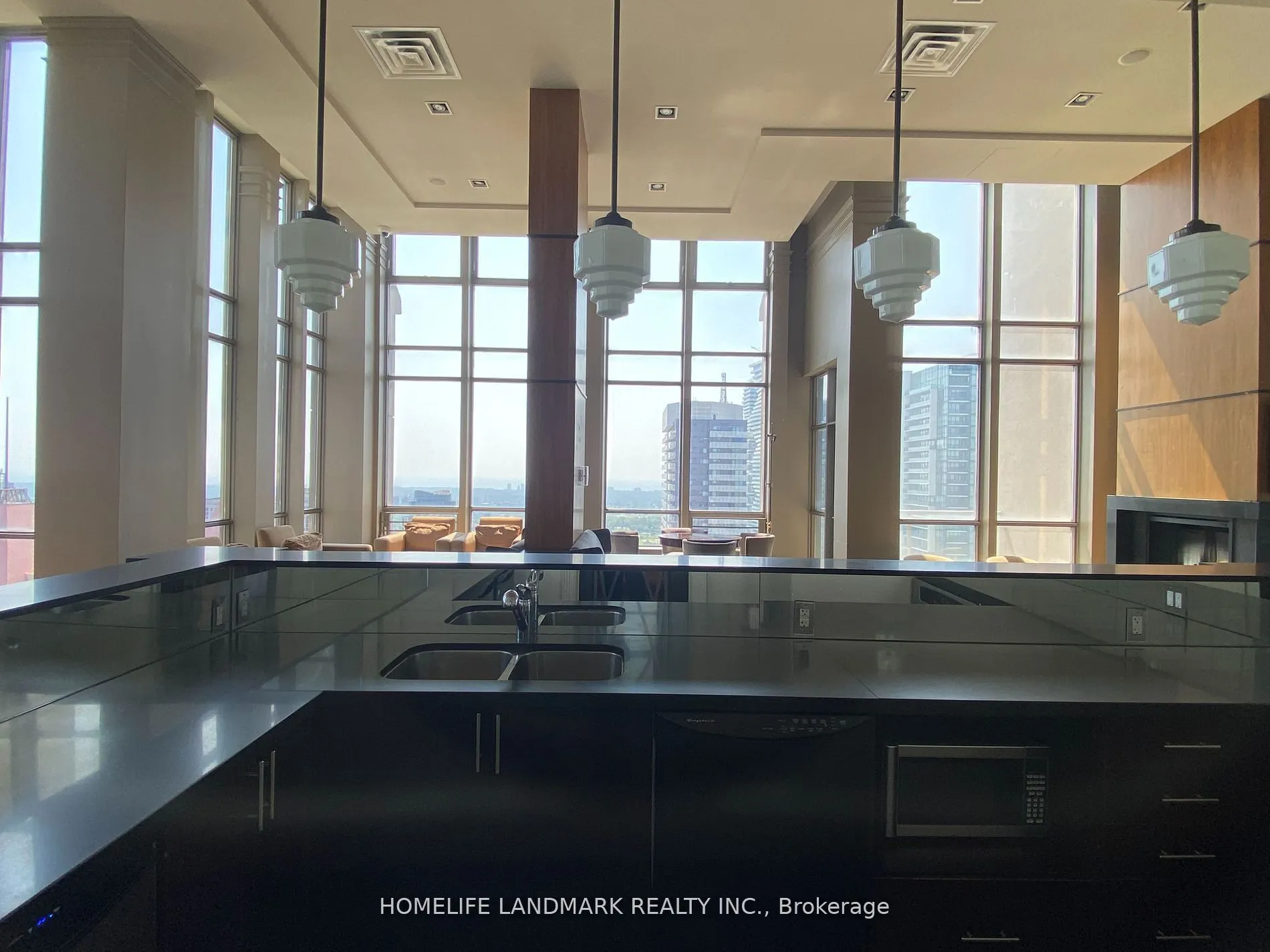 388 Prince Of Wales Drive, #3702