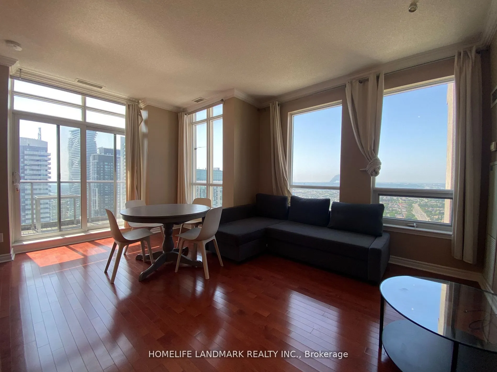 388 Prince Of Wales Drive, #3702