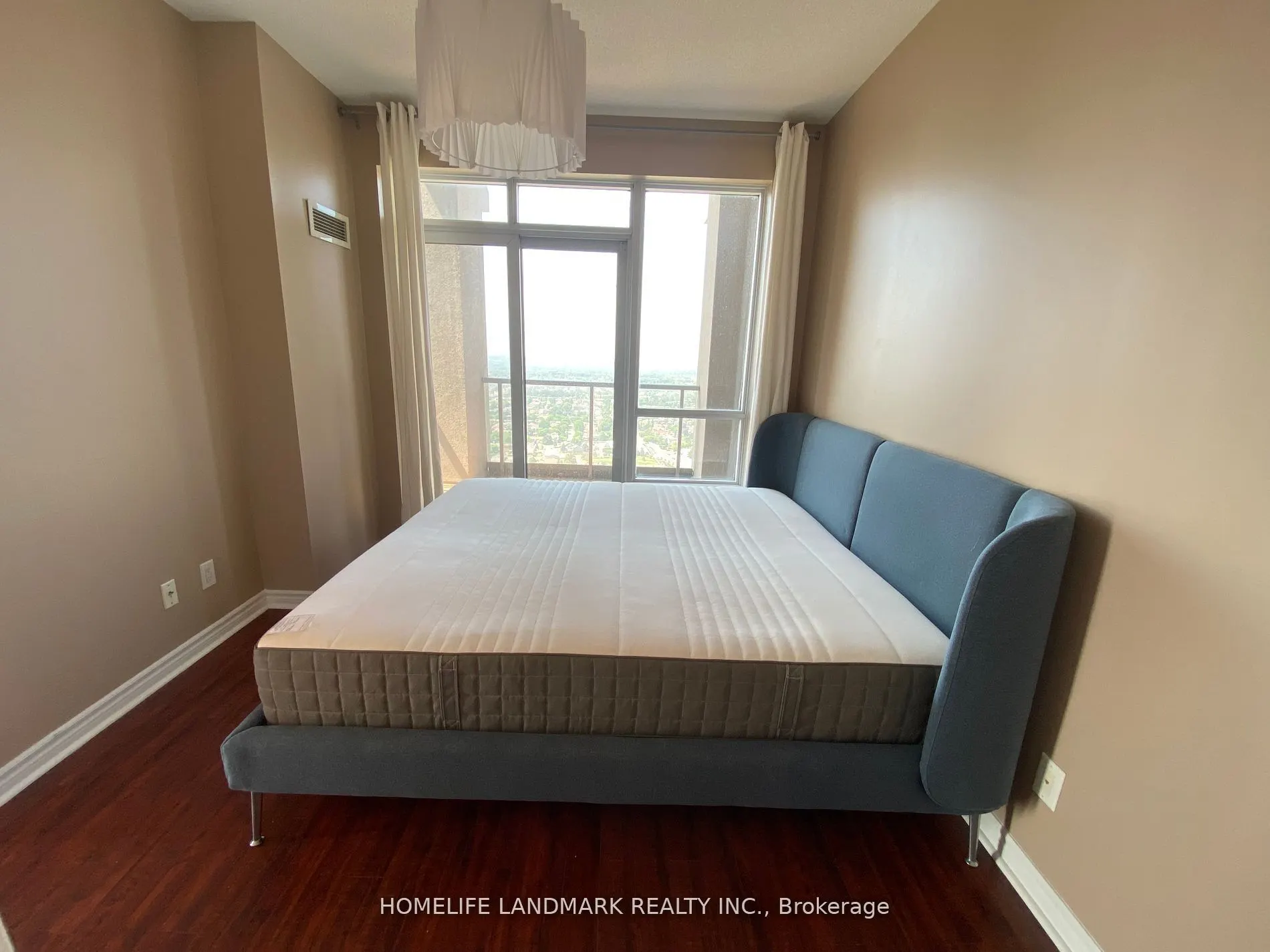 388 Prince Of Wales Drive, #3702