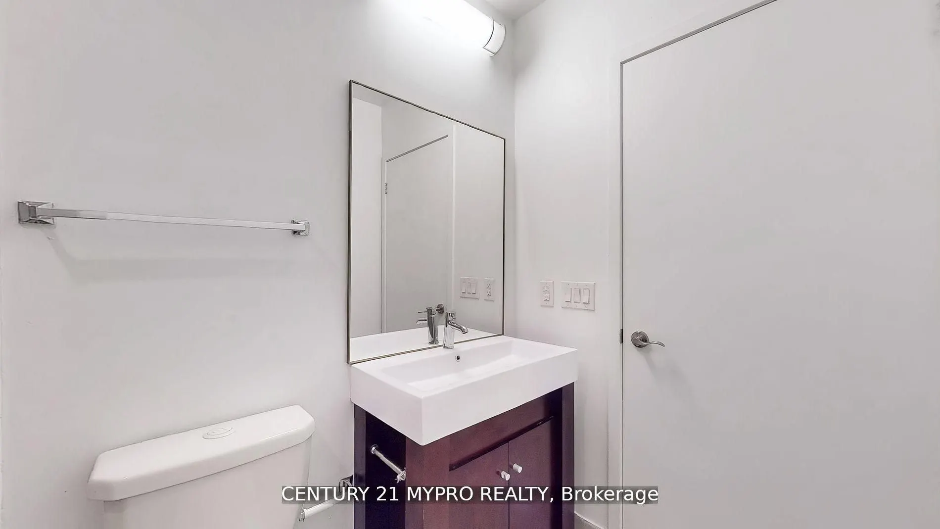 840 Queen's Plate Drive, #1003