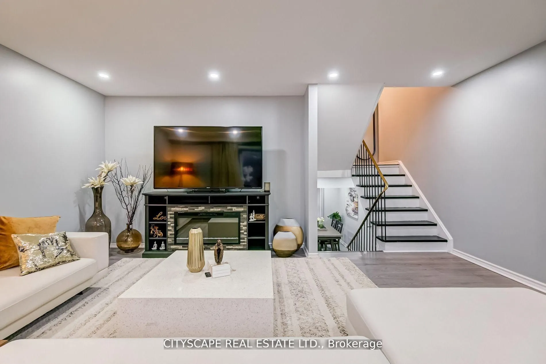 30 Heslop Road, #17