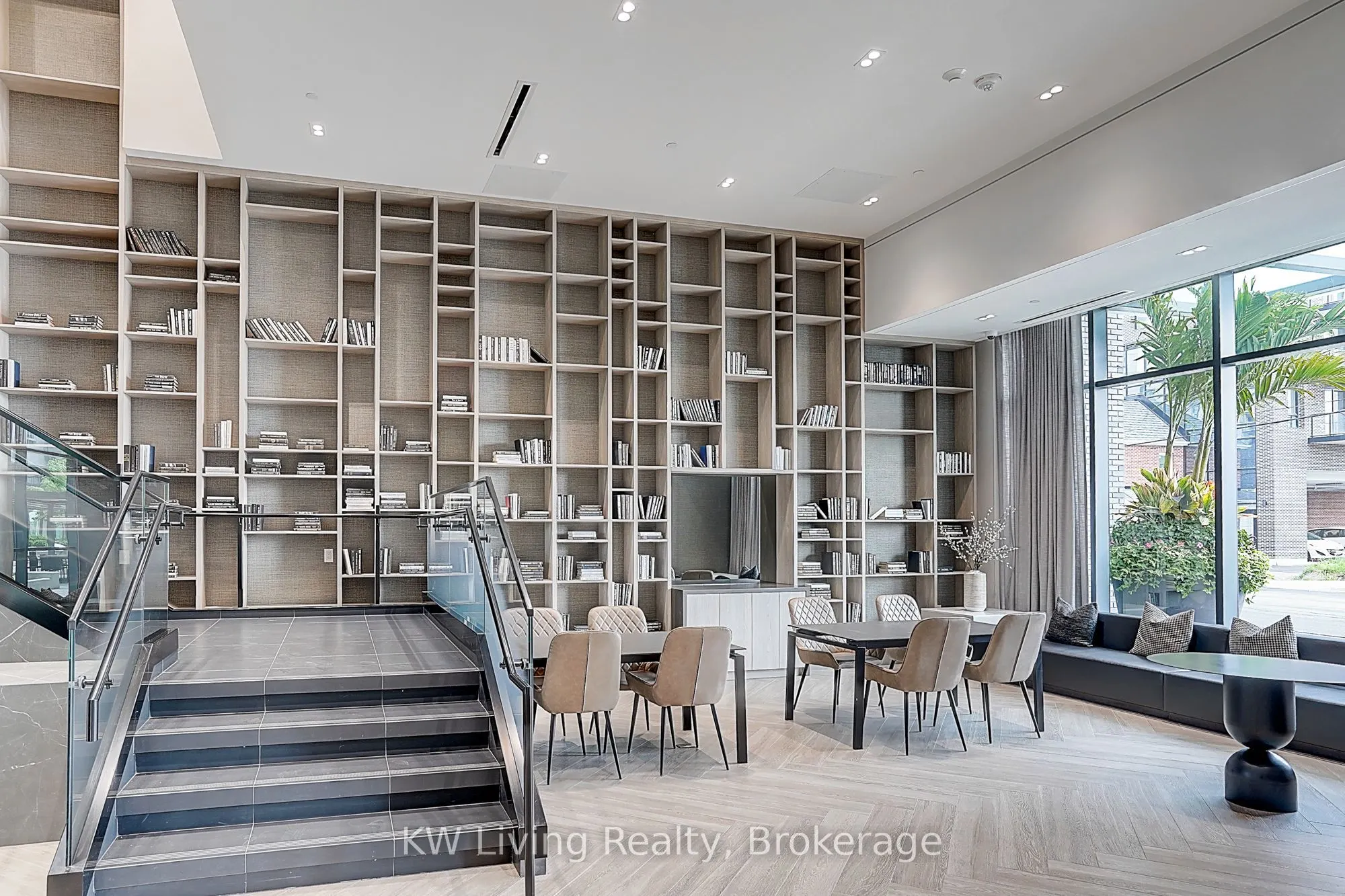 2450 Old Bronte Road, #308