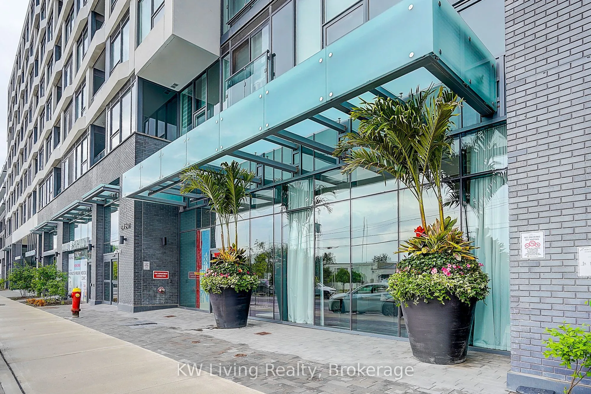 2450 Old Bronte Road, #308
