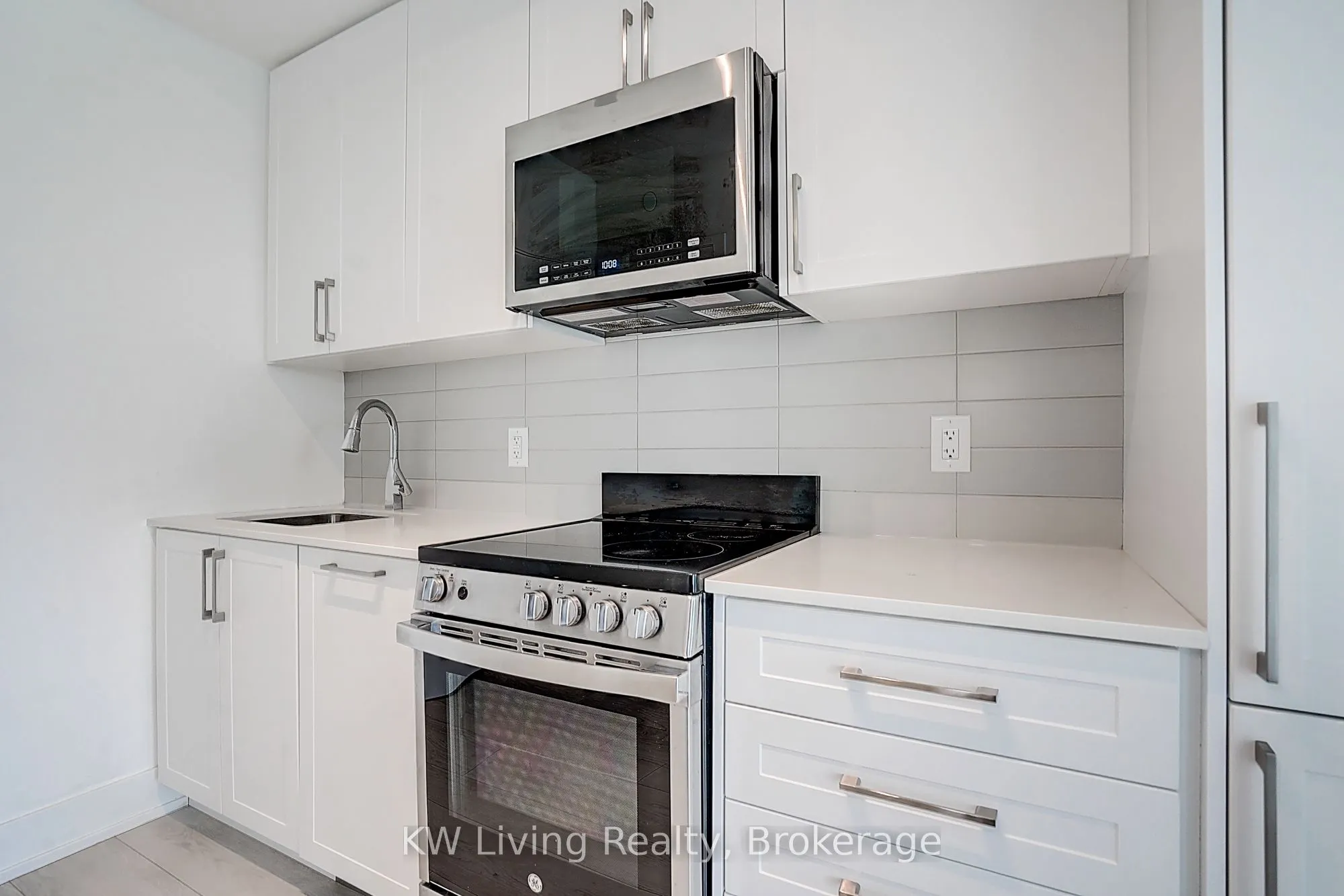 2450 Old Bronte Road, #308