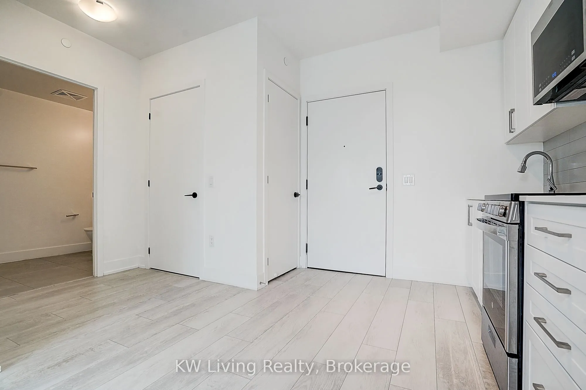 2450 Old Bronte Road, #308