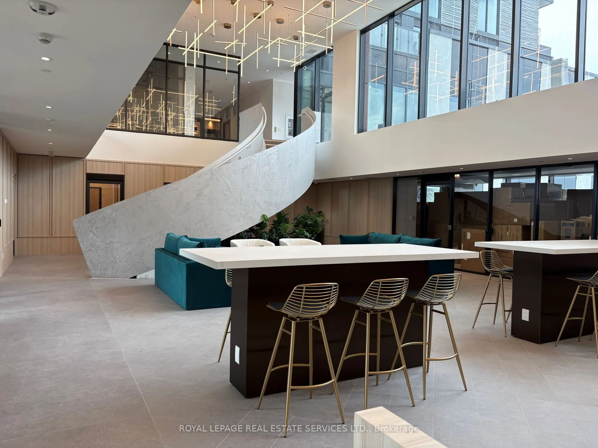 3079 Trafalgar Road, #1111