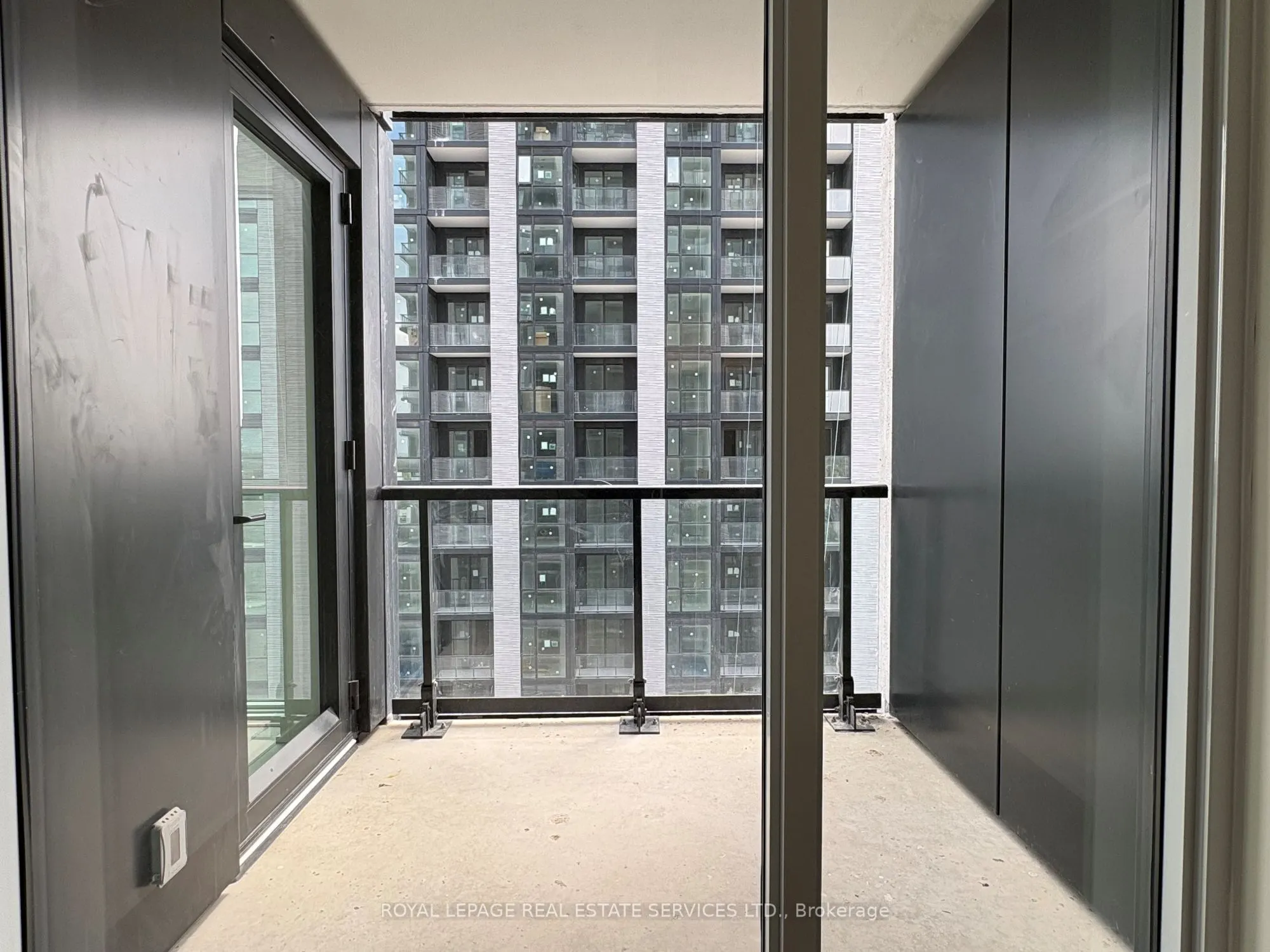 3079 Trafalgar Road, #1111