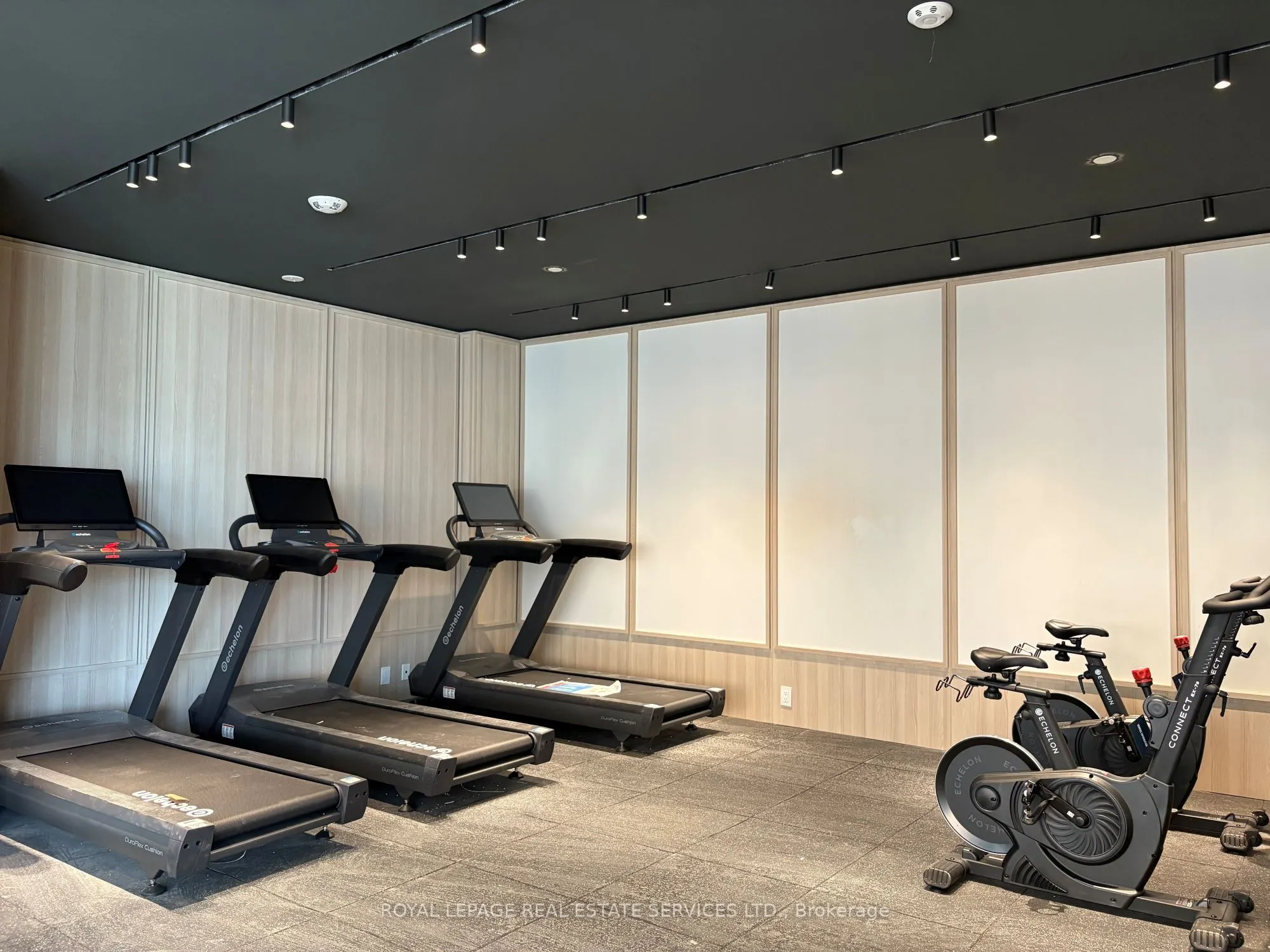 3079 Trafalgar Road, #1111