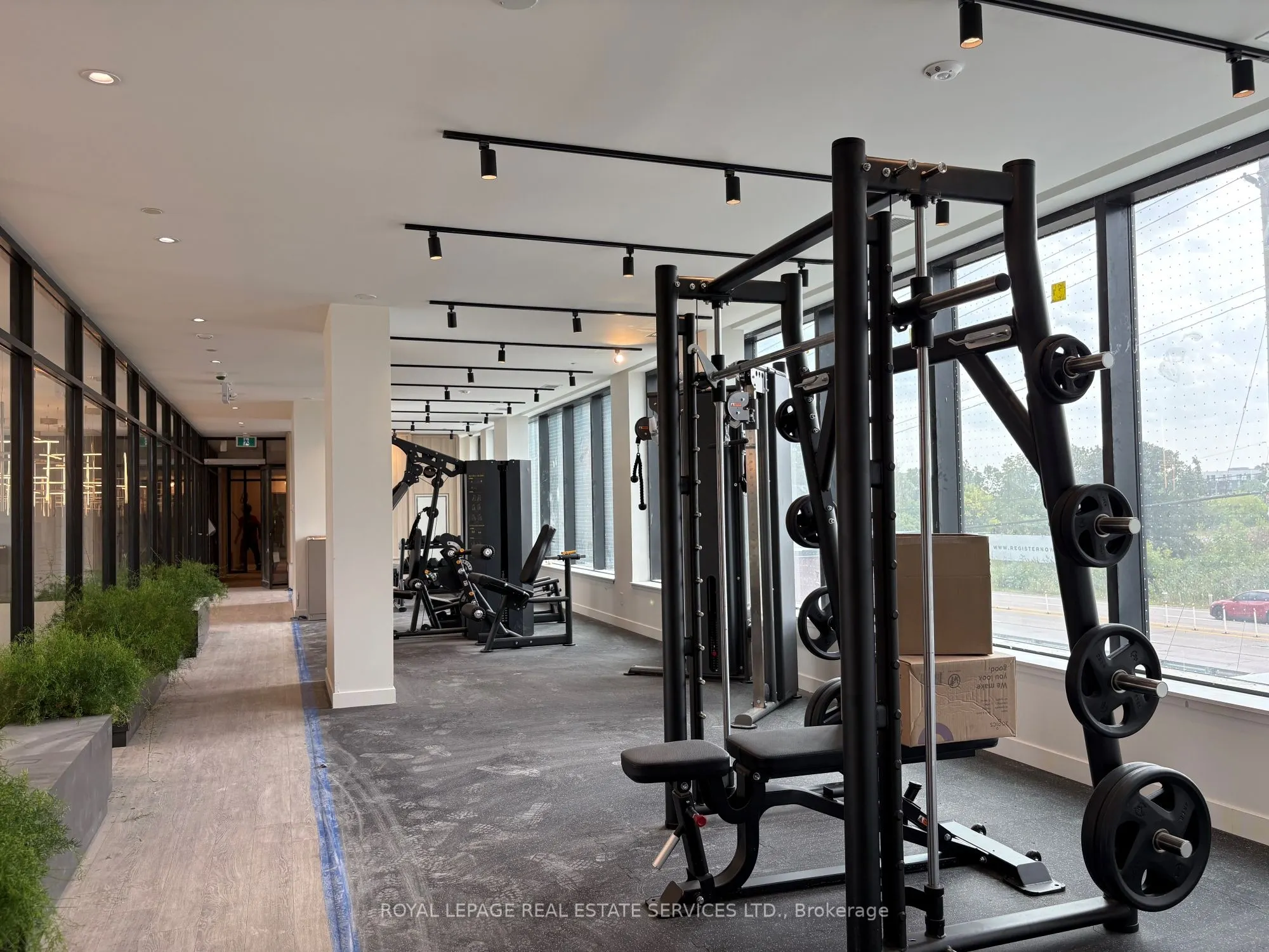 3079 Trafalgar Road, #1111