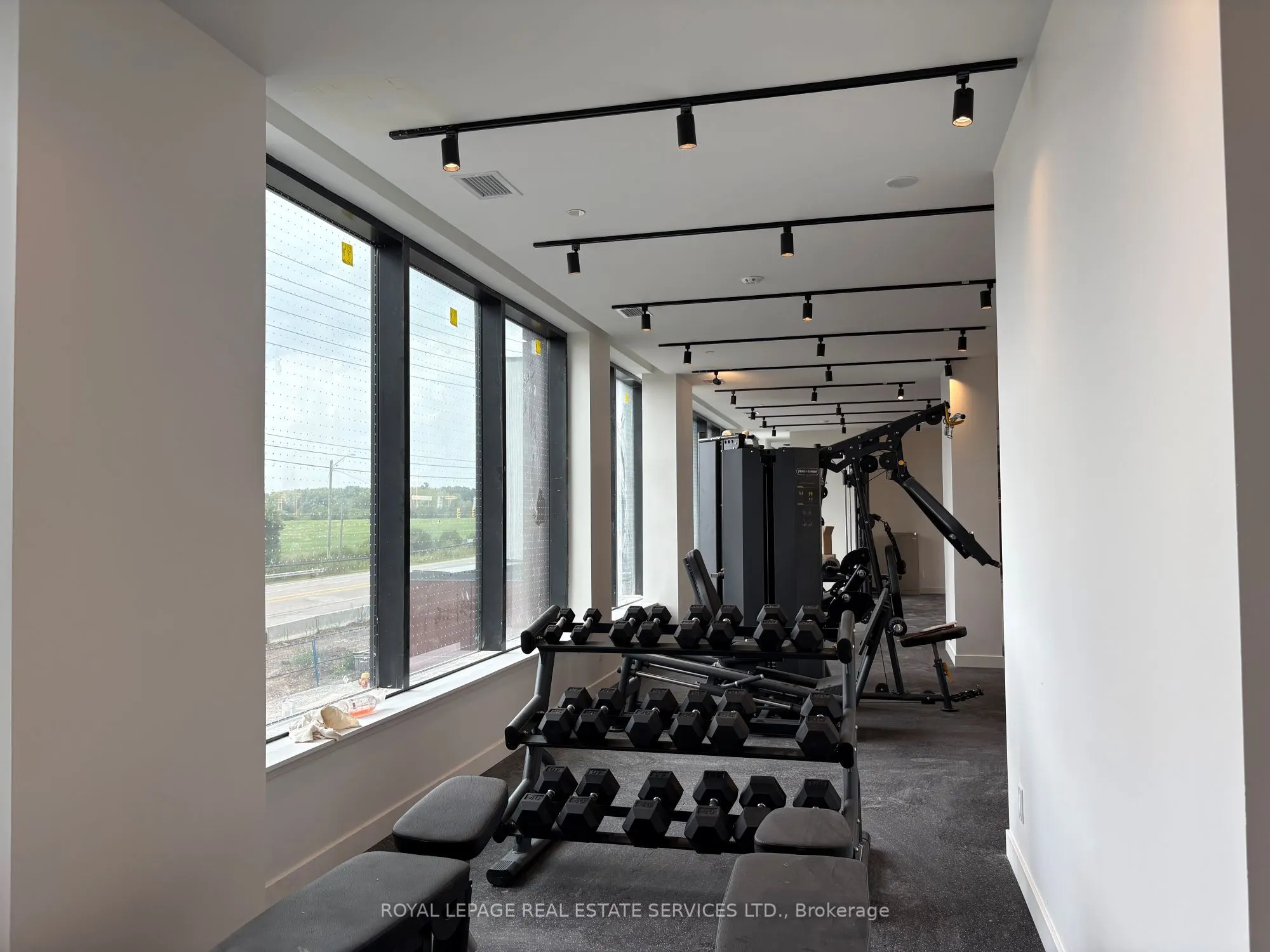 3079 Trafalgar Road, #1111
