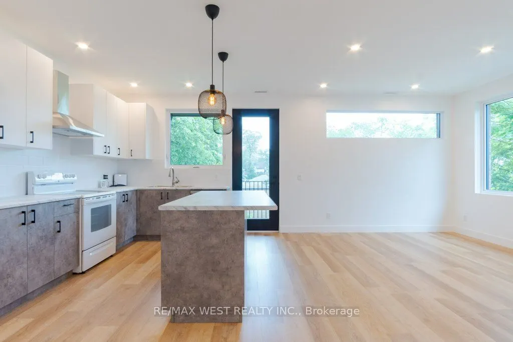 63 Lonborough Avenue