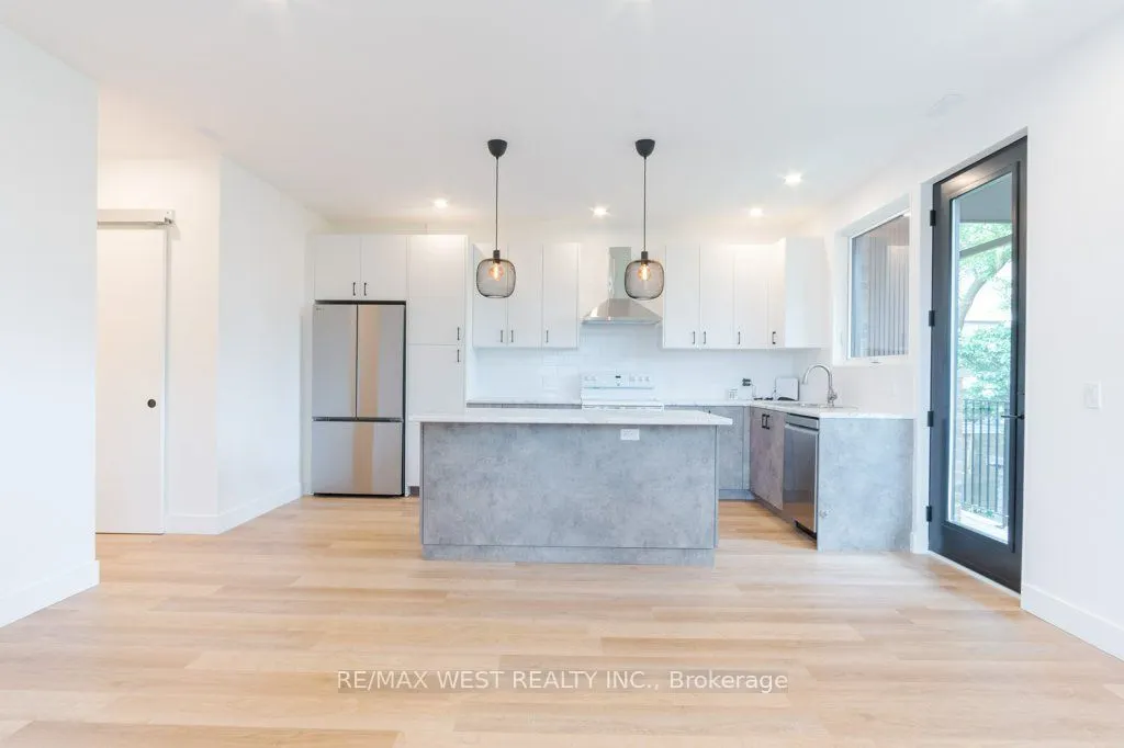 63 Lonborough Avenue