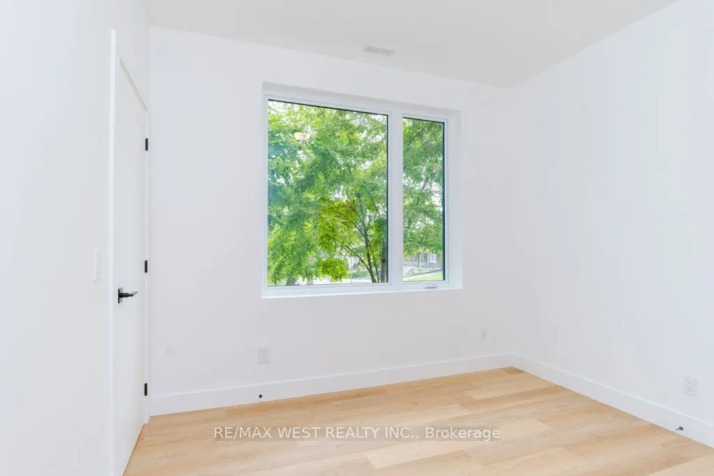 63 Lonborough Avenue