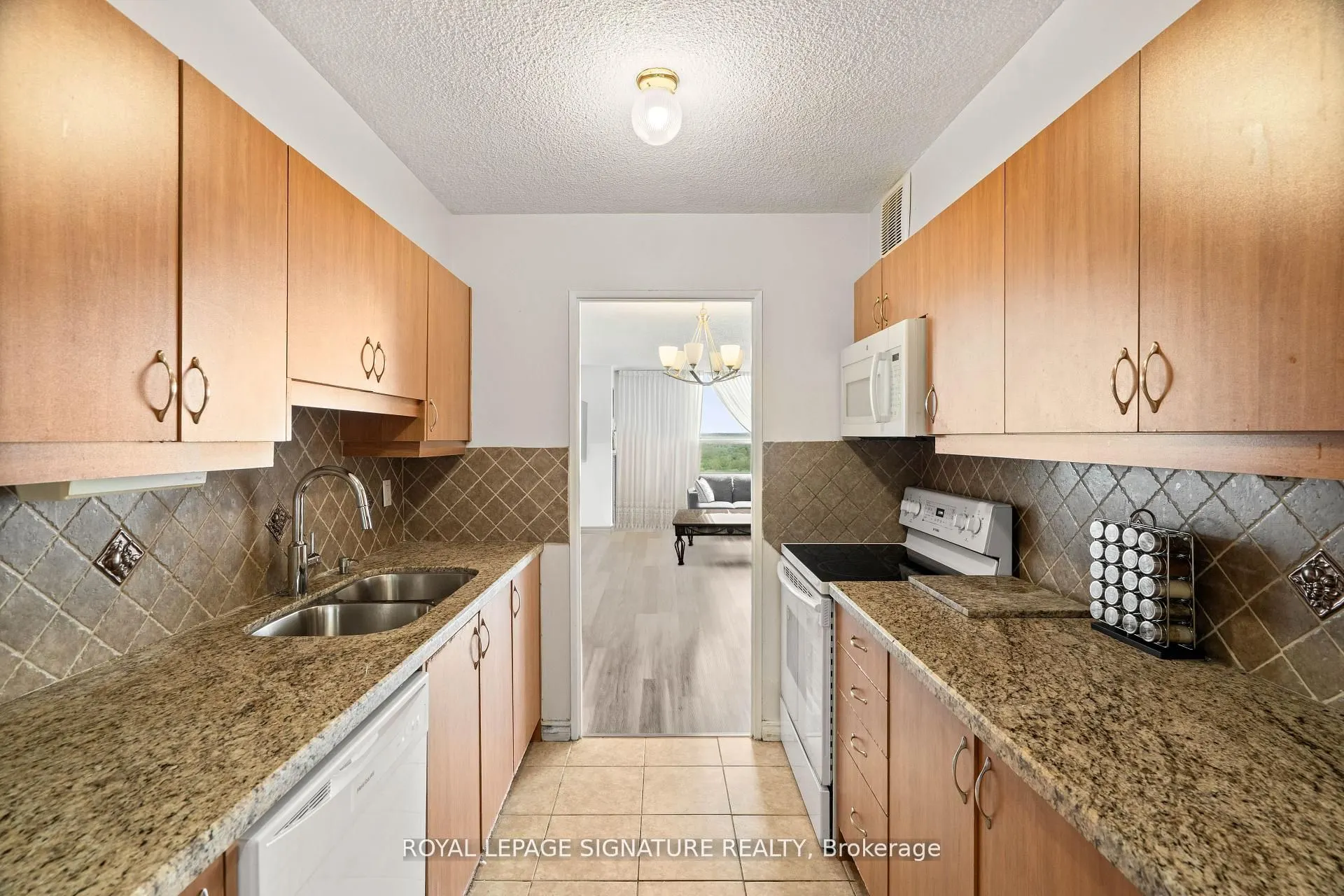 40 Panorama Court, #1411
