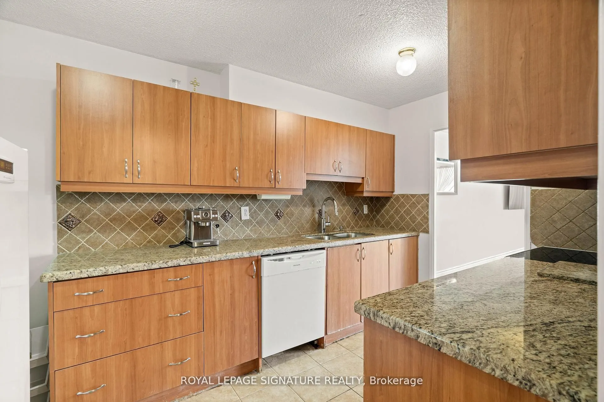 40 Panorama Court, #1411