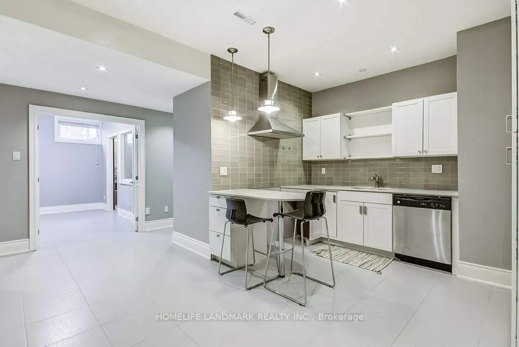 21 Boylen Street, #BASEMENT