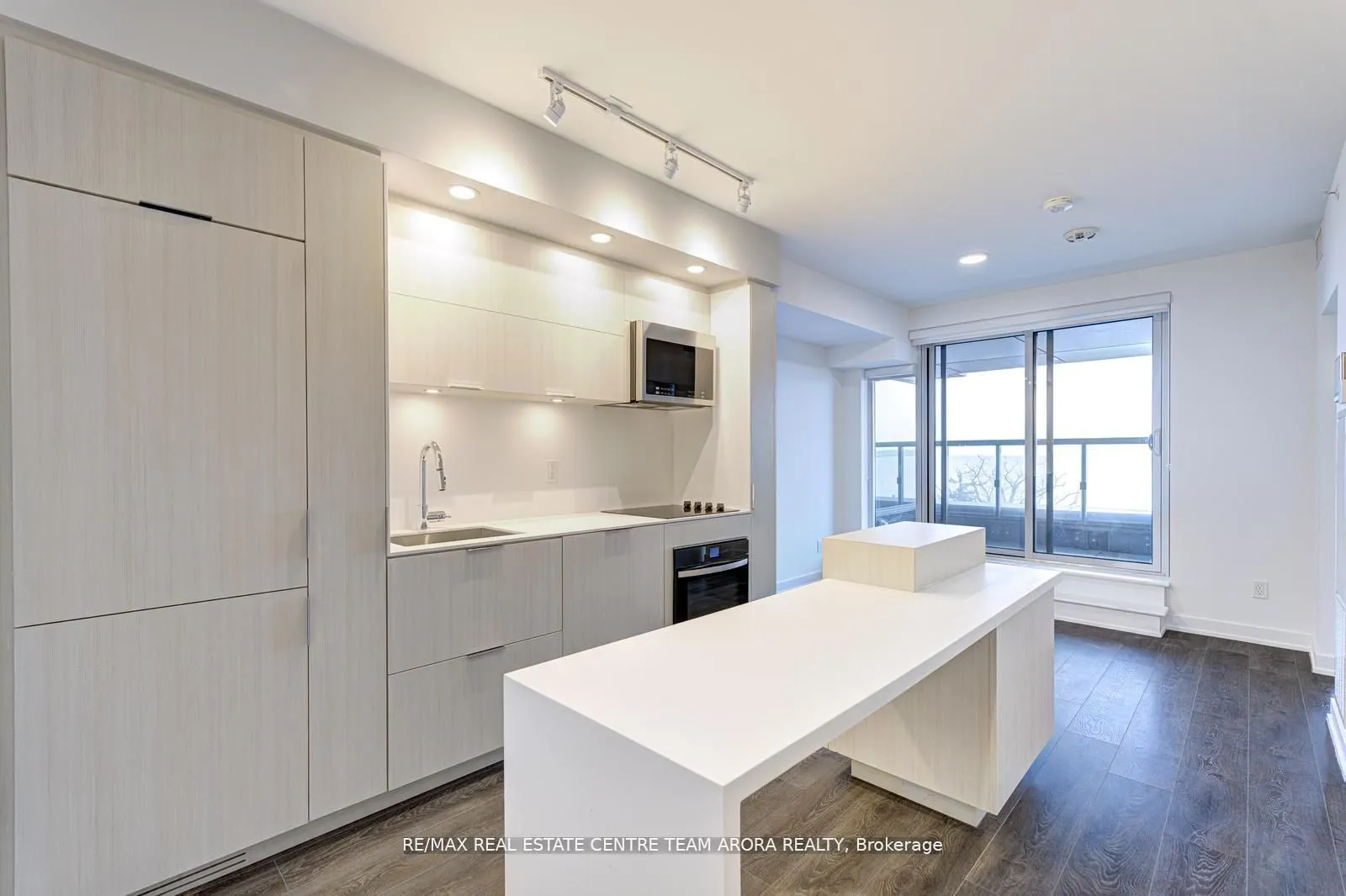 370 MARTHA Street, #506