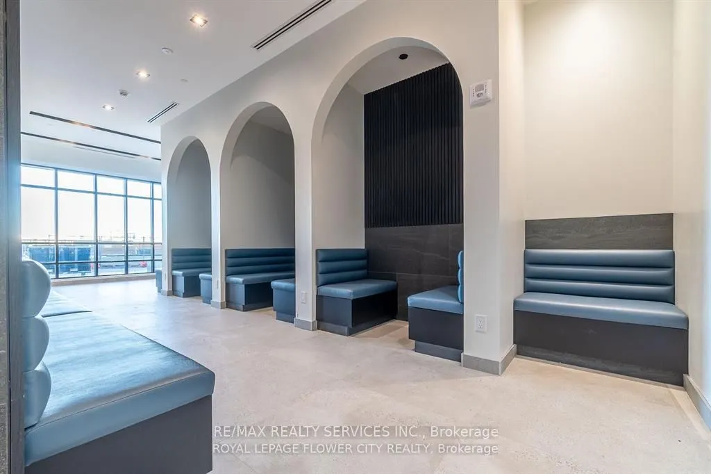 225 Malta Avenue E, #513