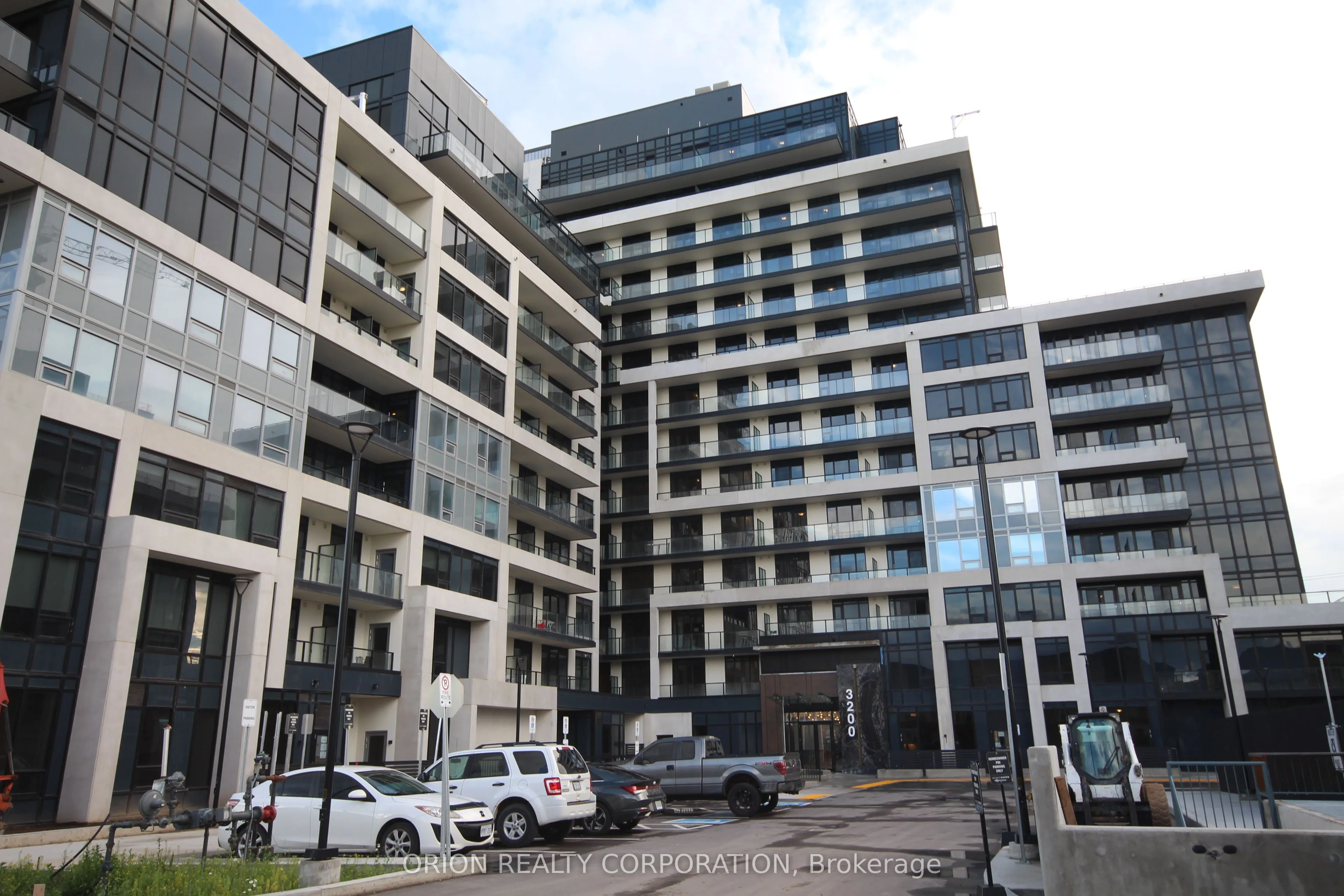 3200 William Coltson Avenue, #501