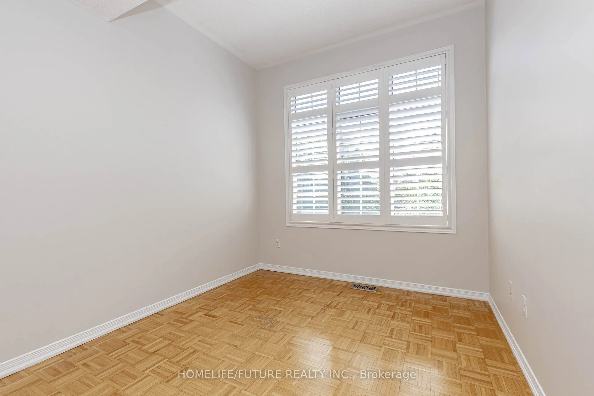 137 Zia Dodda Crescent