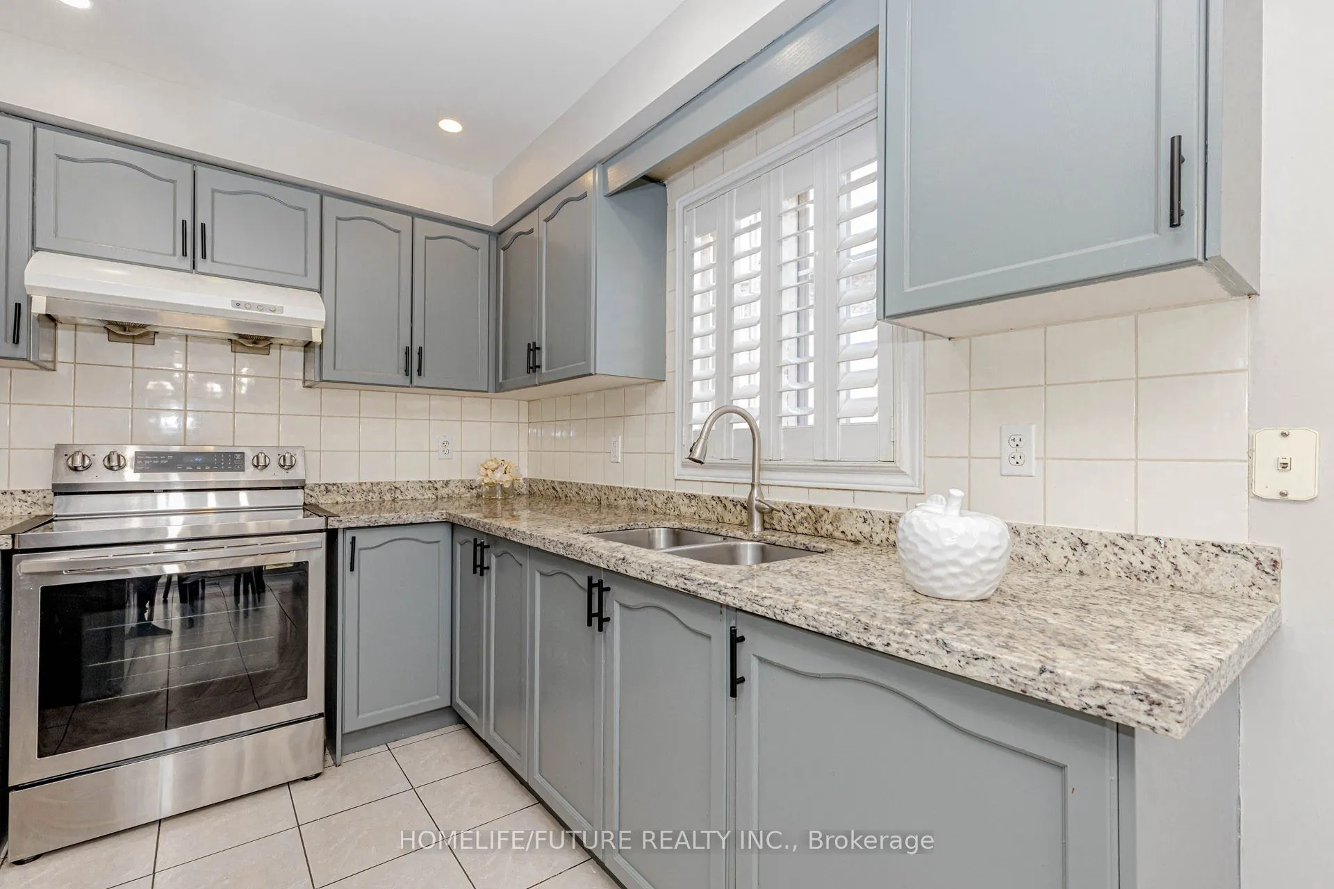 137 Zia Dodda Crescent