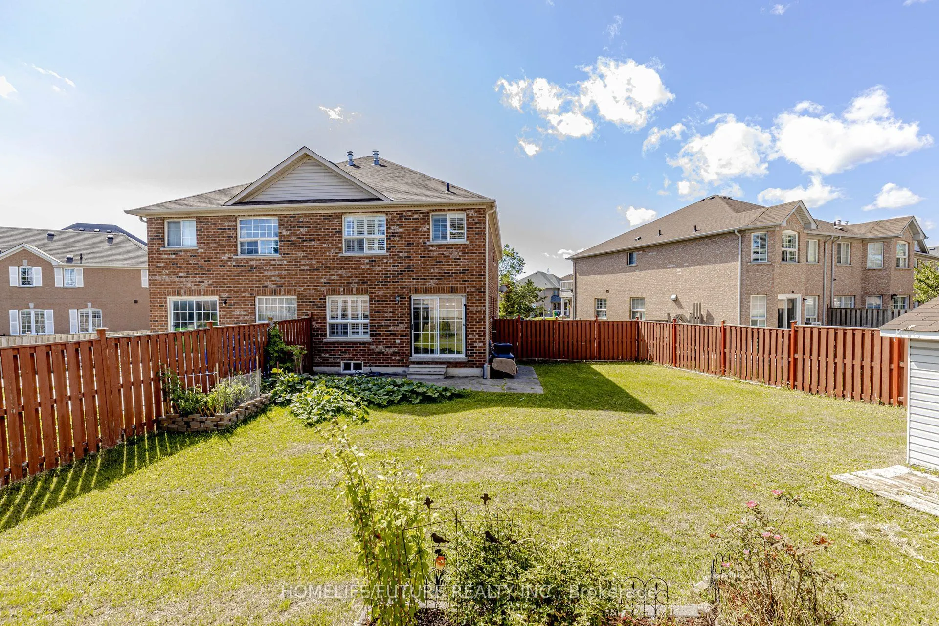 137 Zia Dodda Crescent