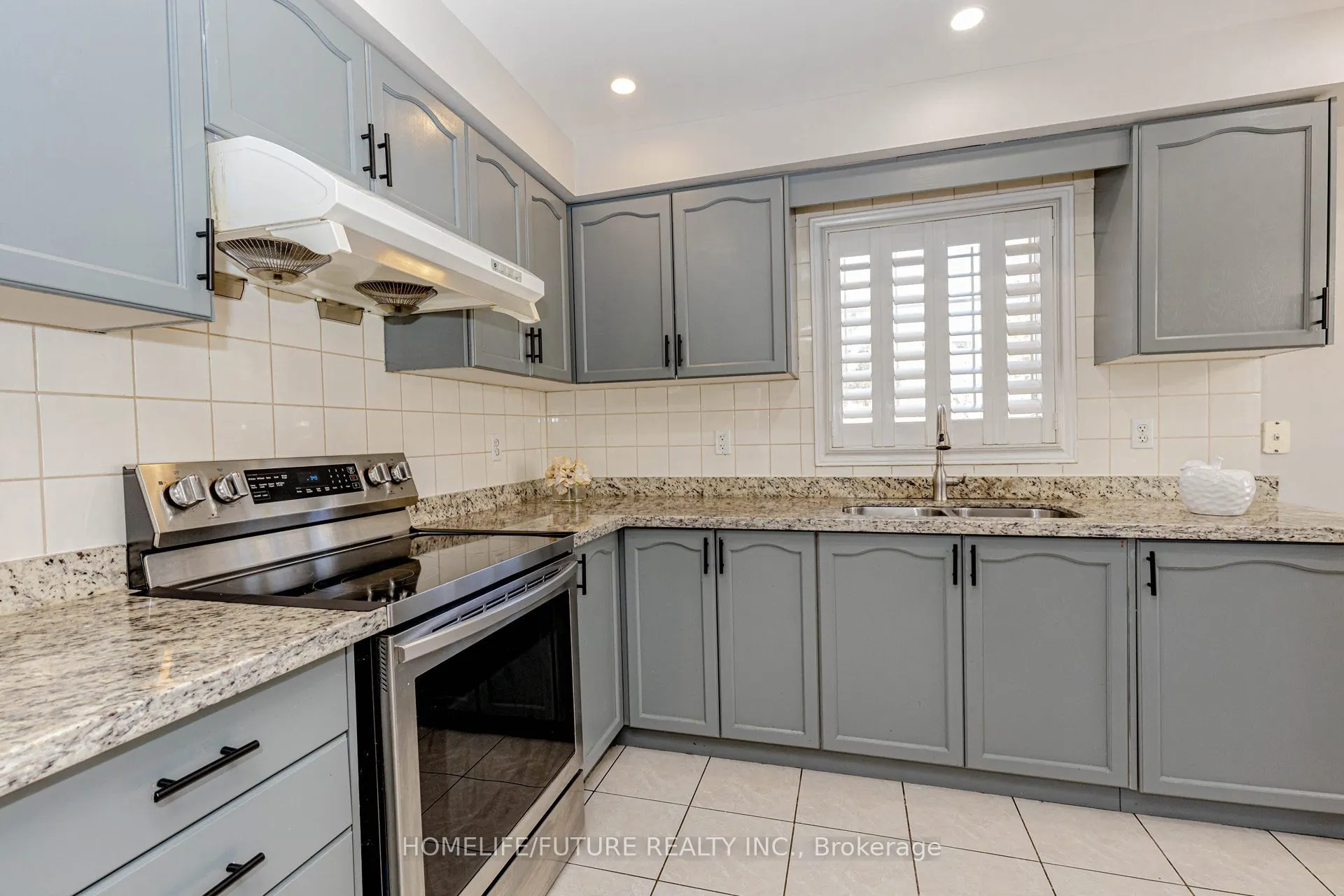 137 Zia Dodda Crescent