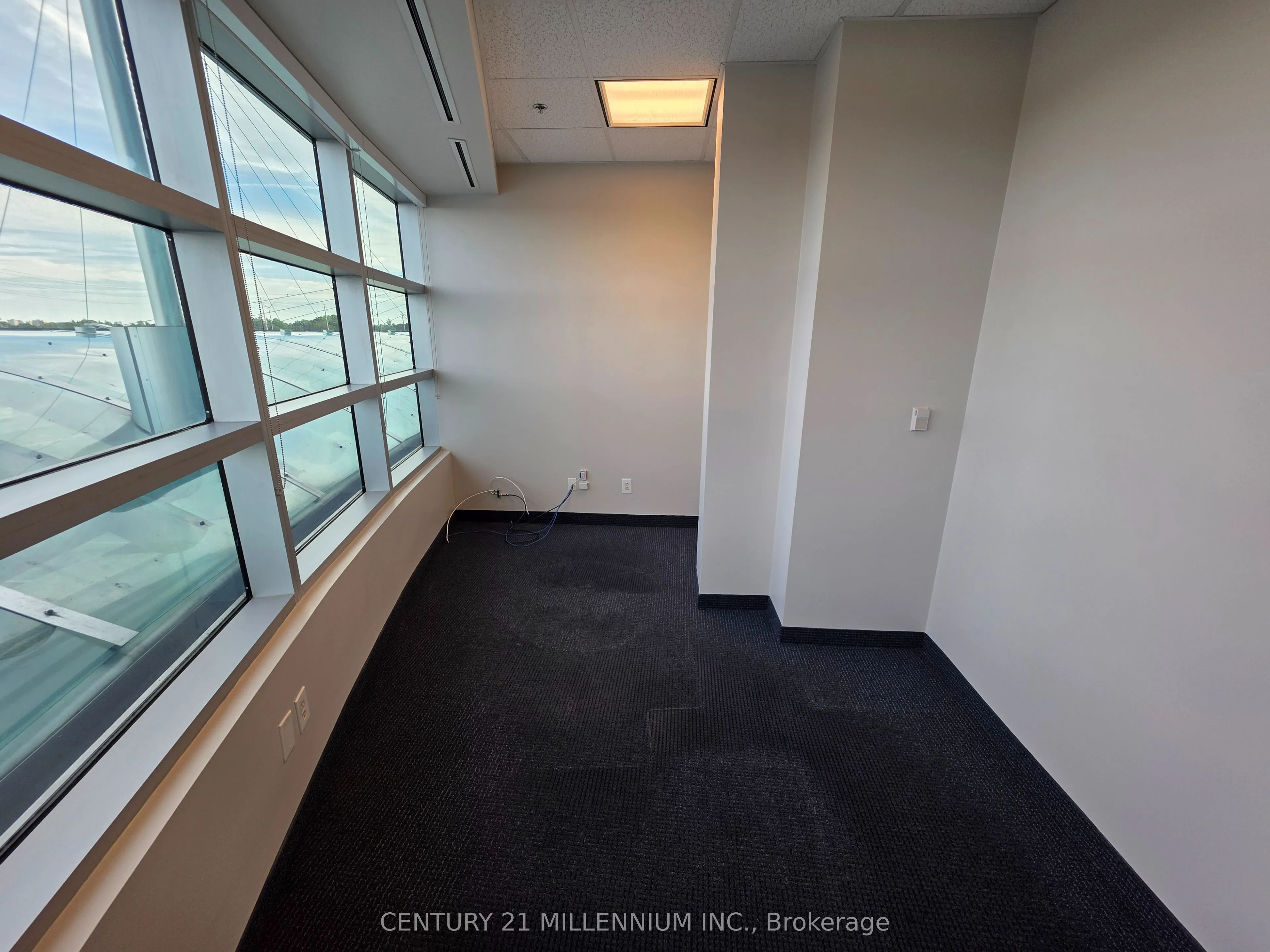 2250 Bovaird Drive E, #212