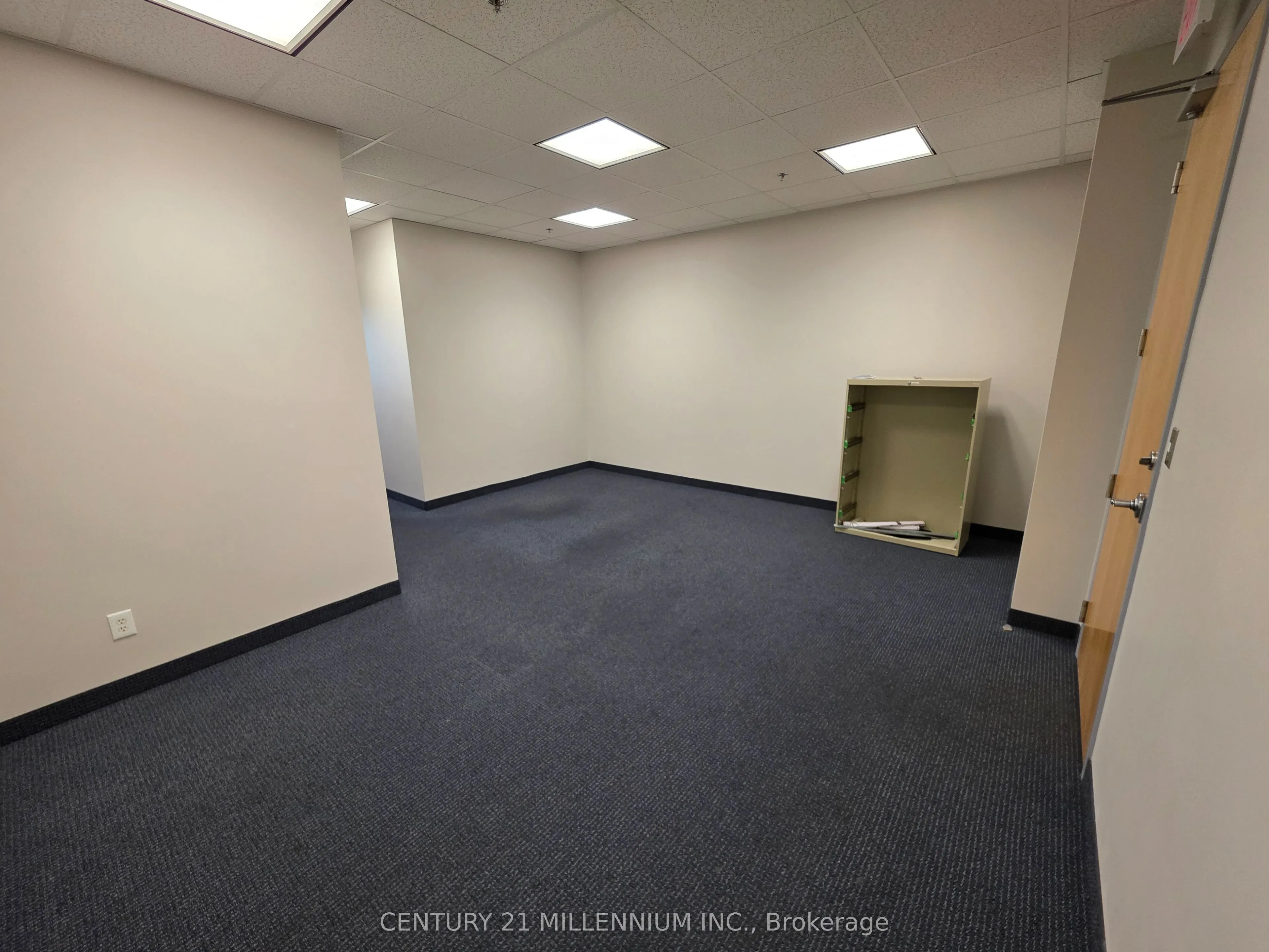 2250 Bovaird Drive E, #212