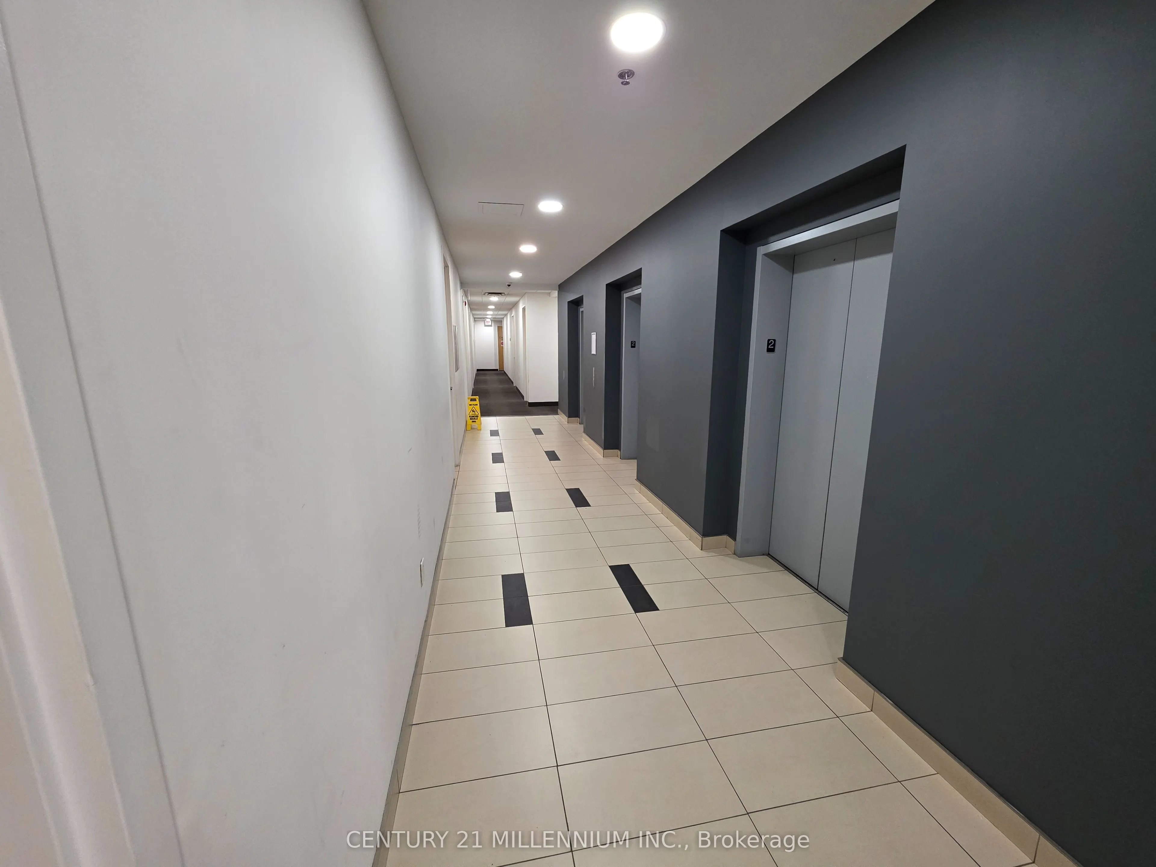 2250 Bovaird Drive E, #212