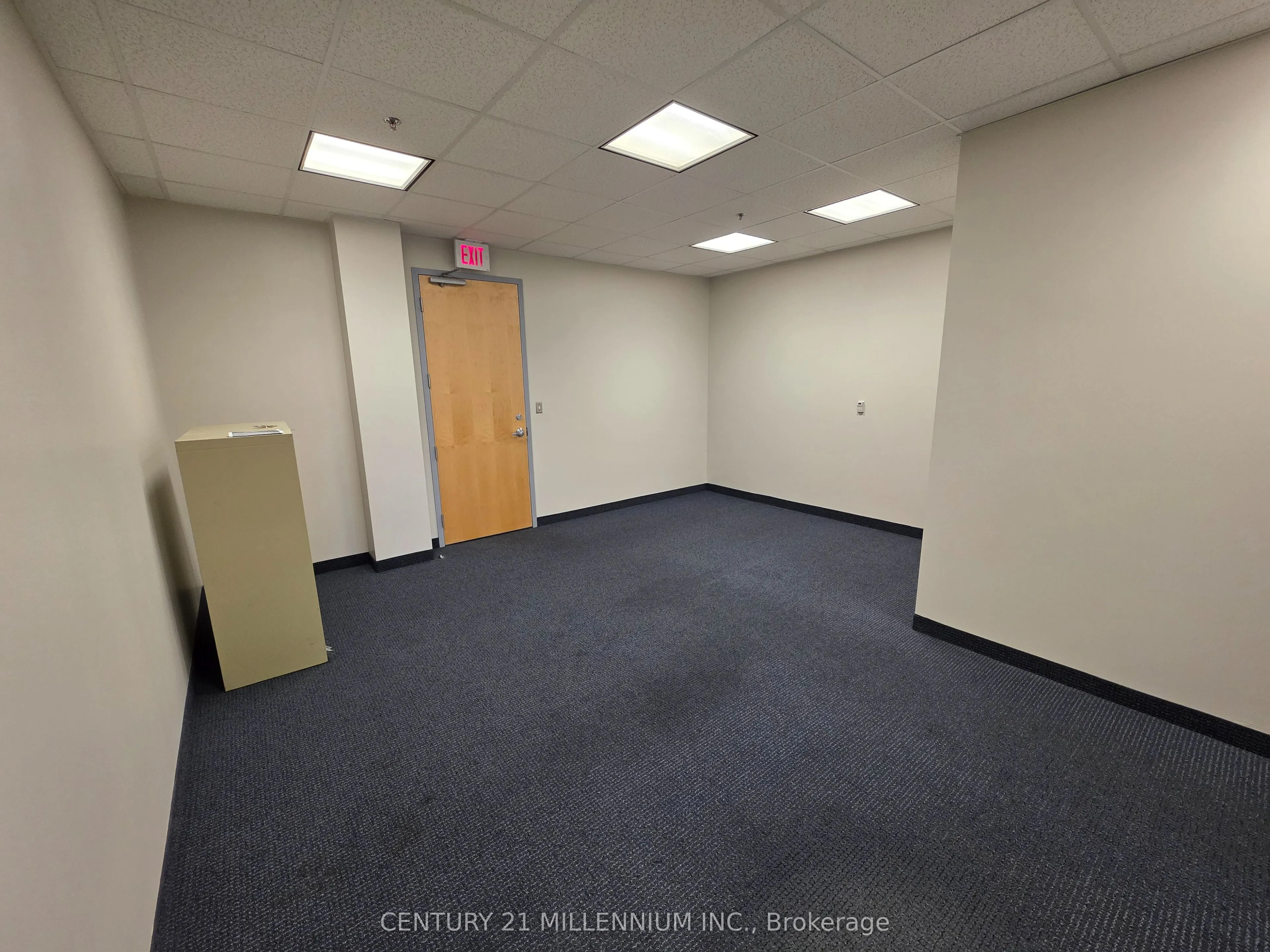 2250 Bovaird Drive E, #212