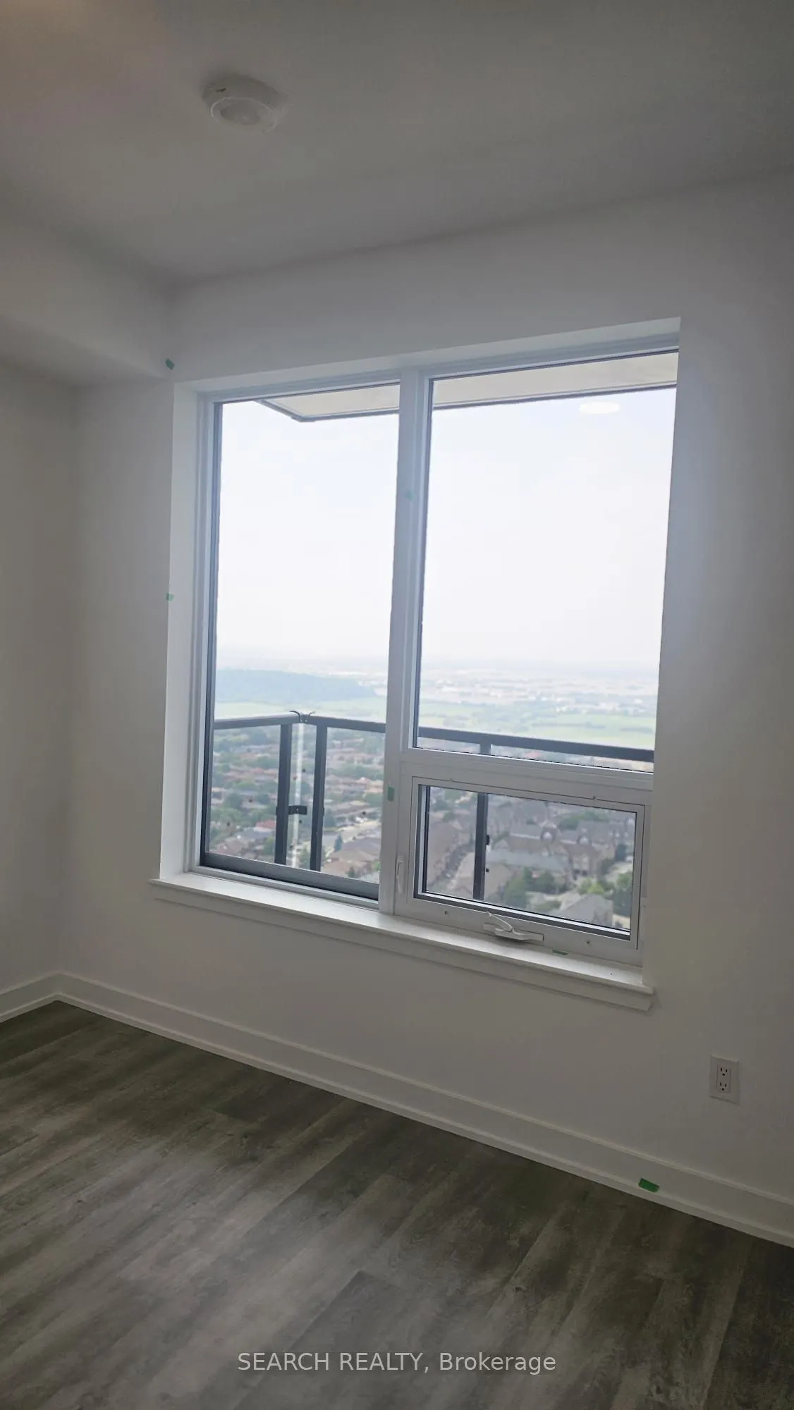 5105 Hurontario Street, #3209