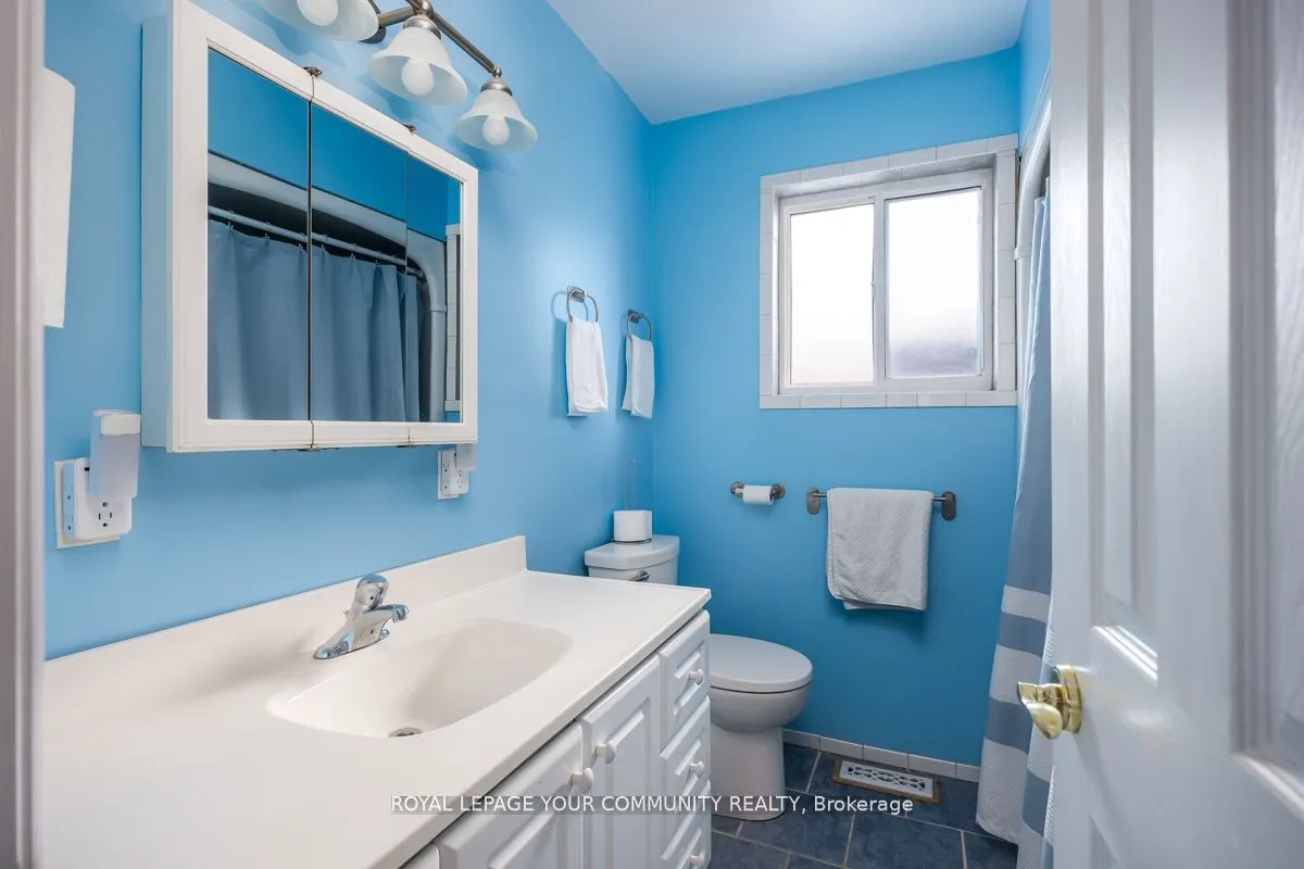 16 Midhurst Drive