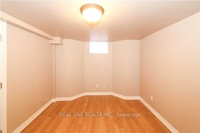 3307 Pilcom Crescent