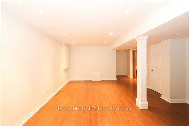 3307 Pilcom Crescent
