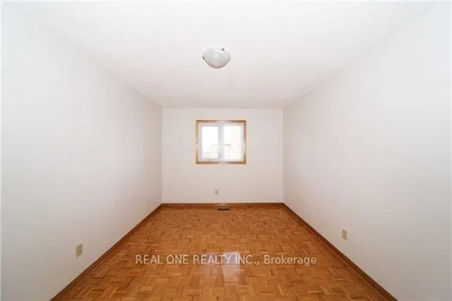 3307 Pilcom Crescent