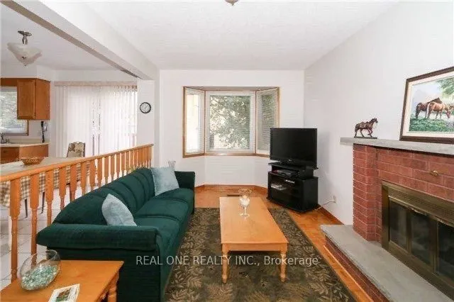 3307 Pilcom Crescent