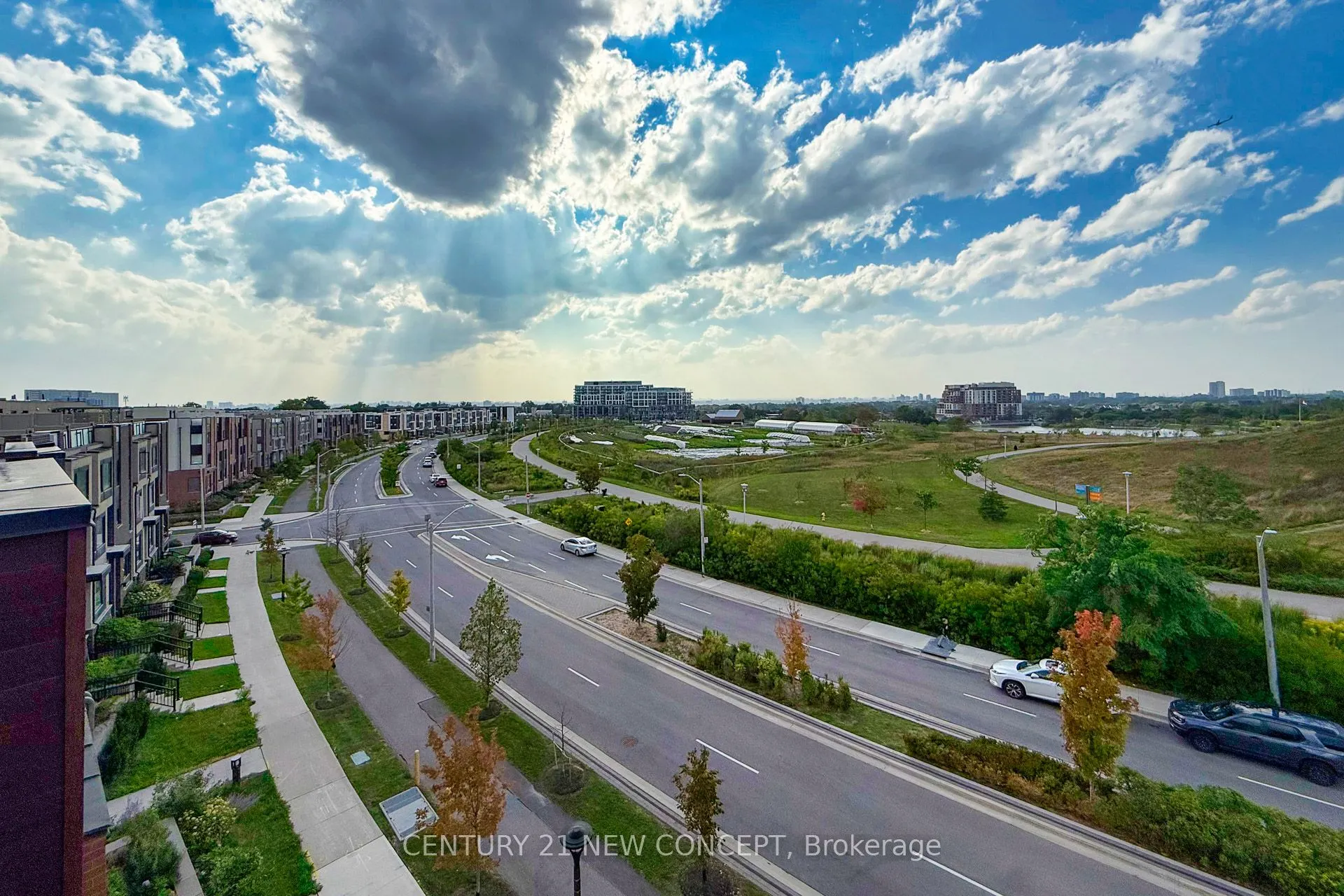 271 Downsview Park Boulevard