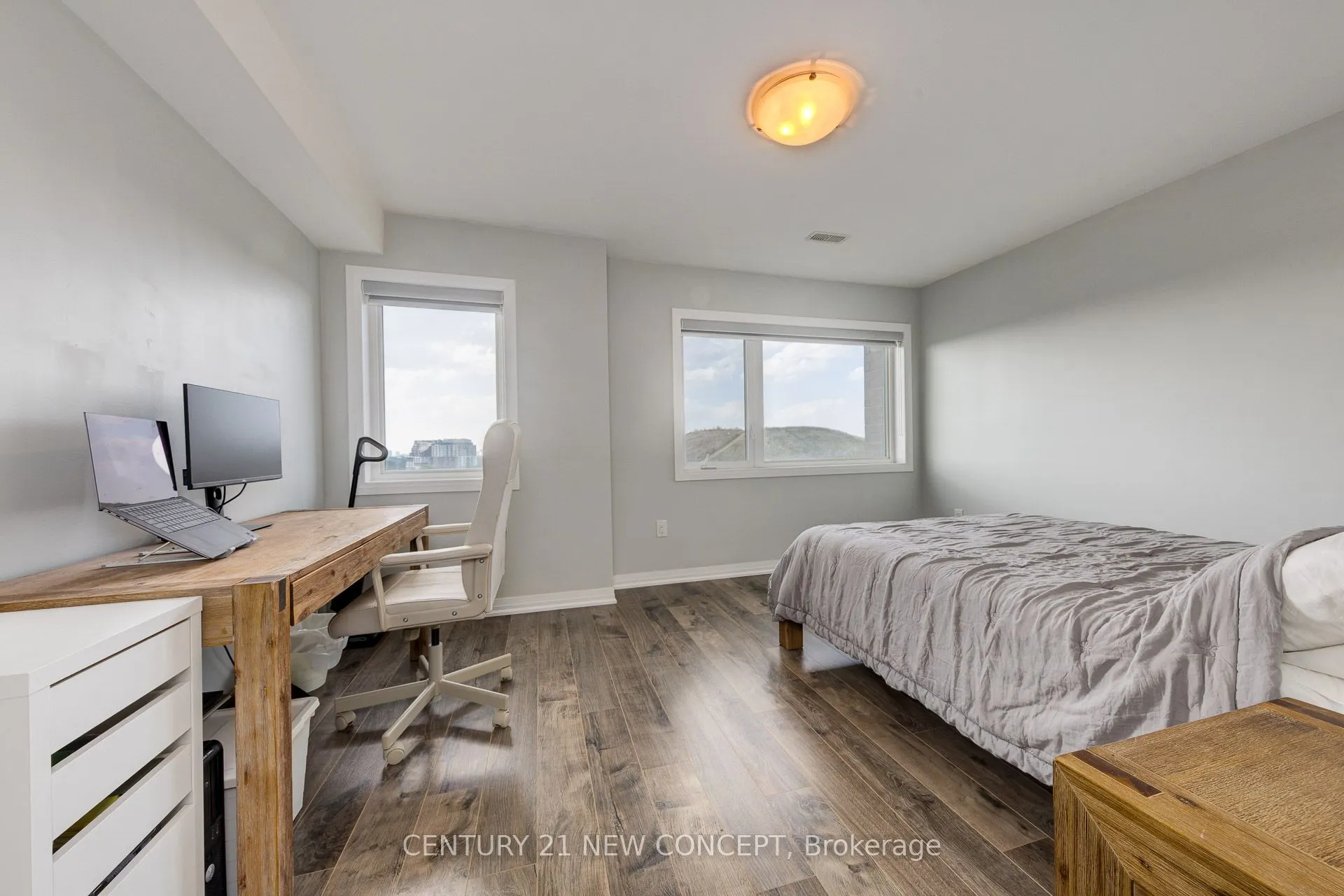 271 Downsview Park Boulevard