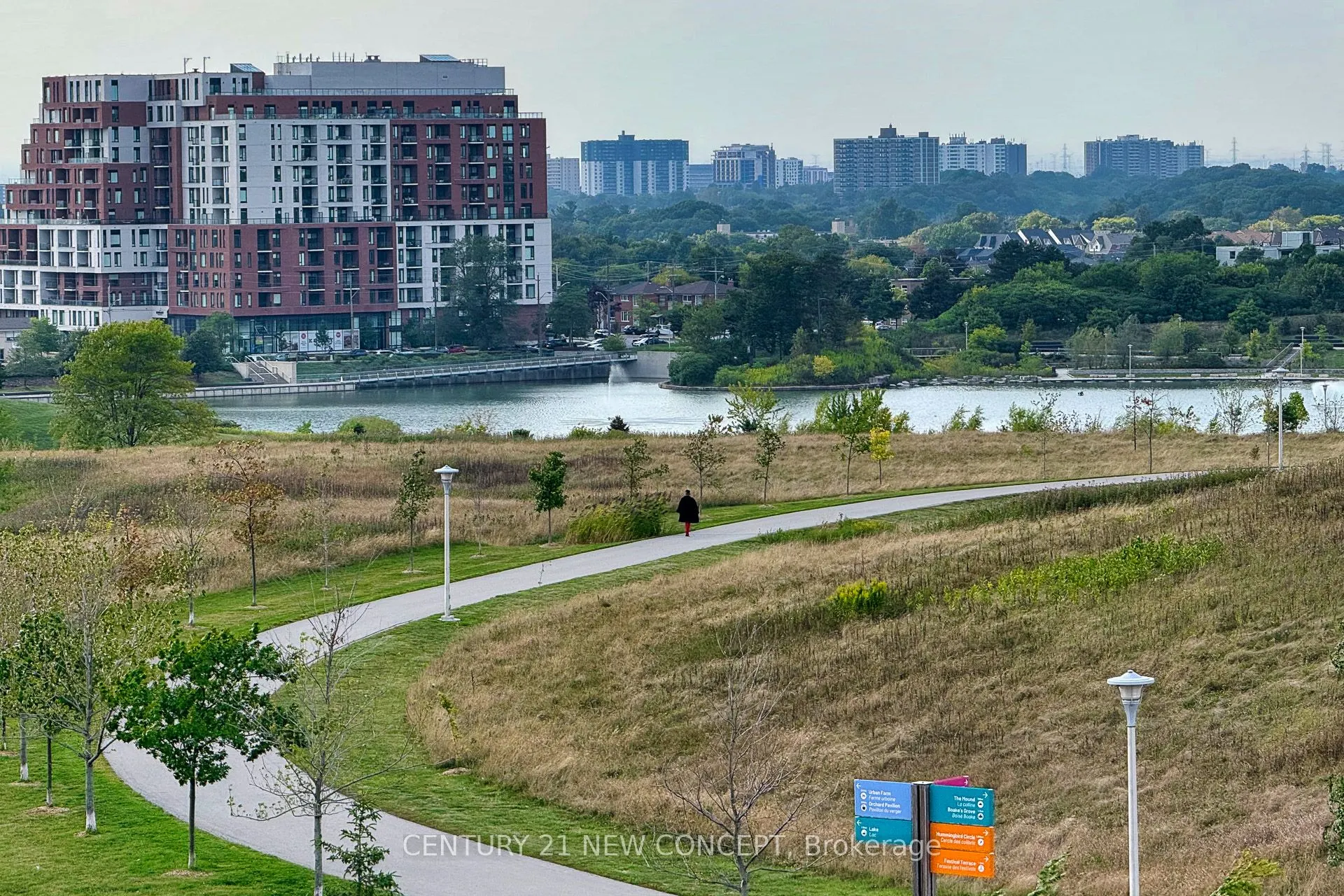 271 Downsview Park Boulevard