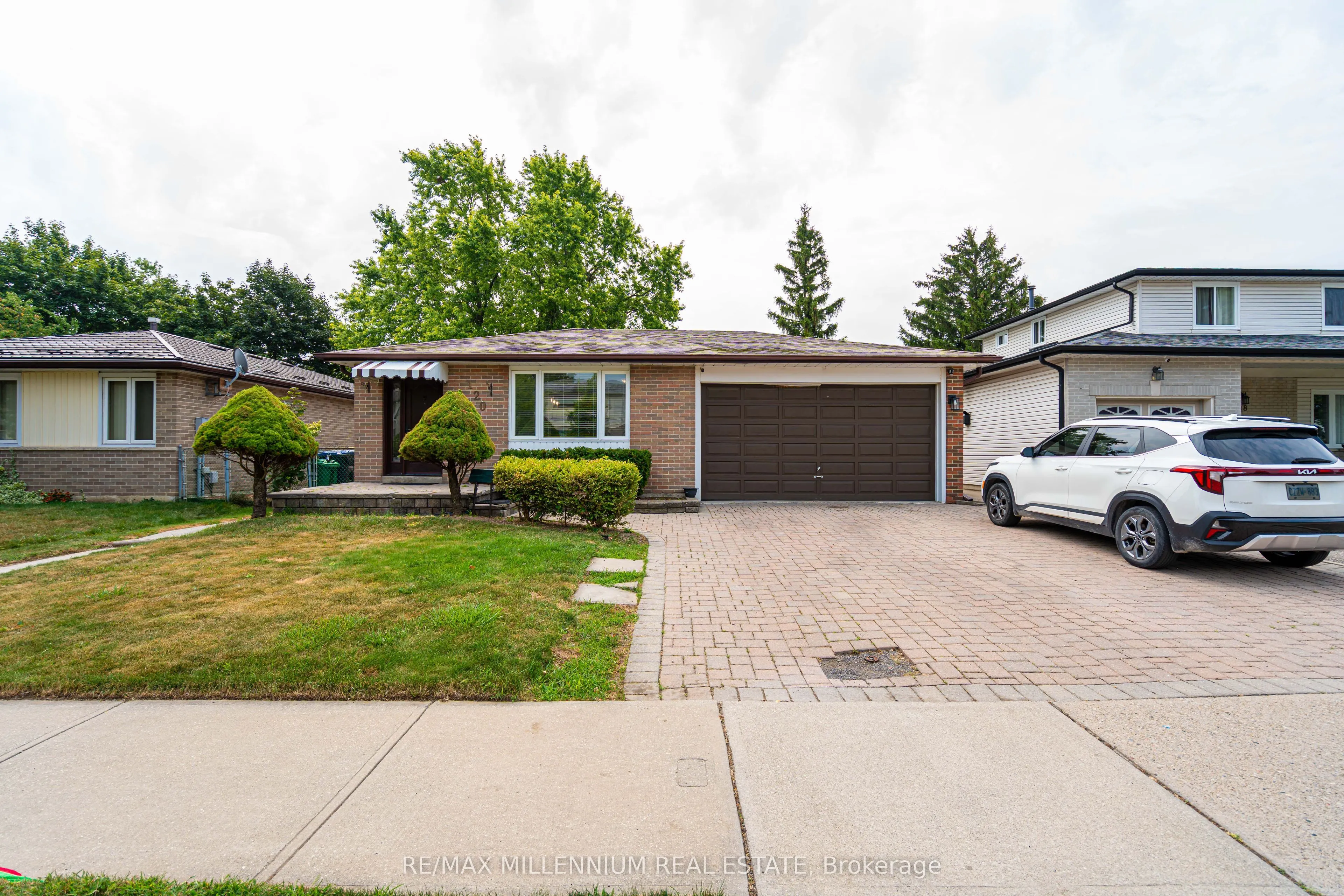 120 Madoc Drive