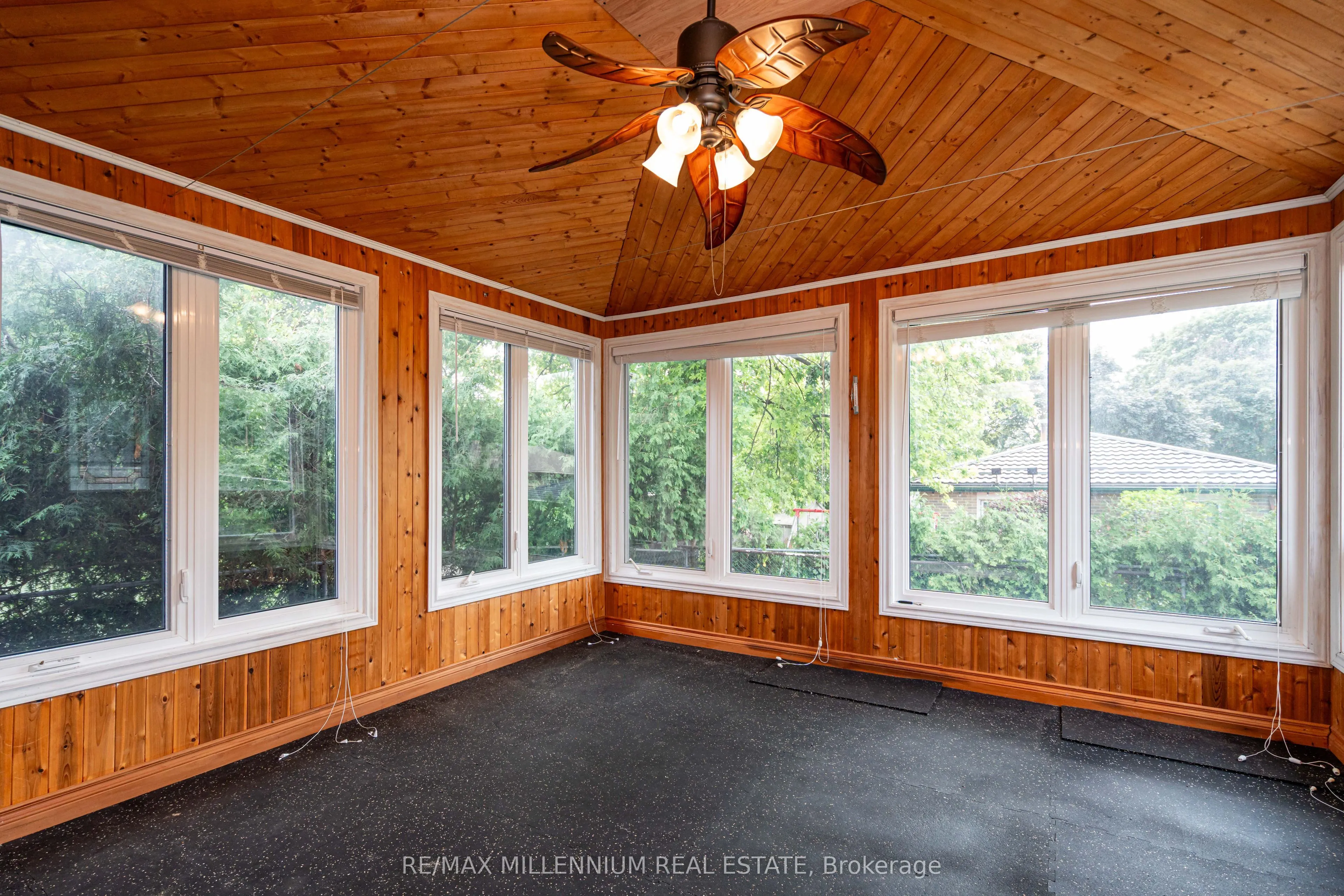 120 Madoc Drive