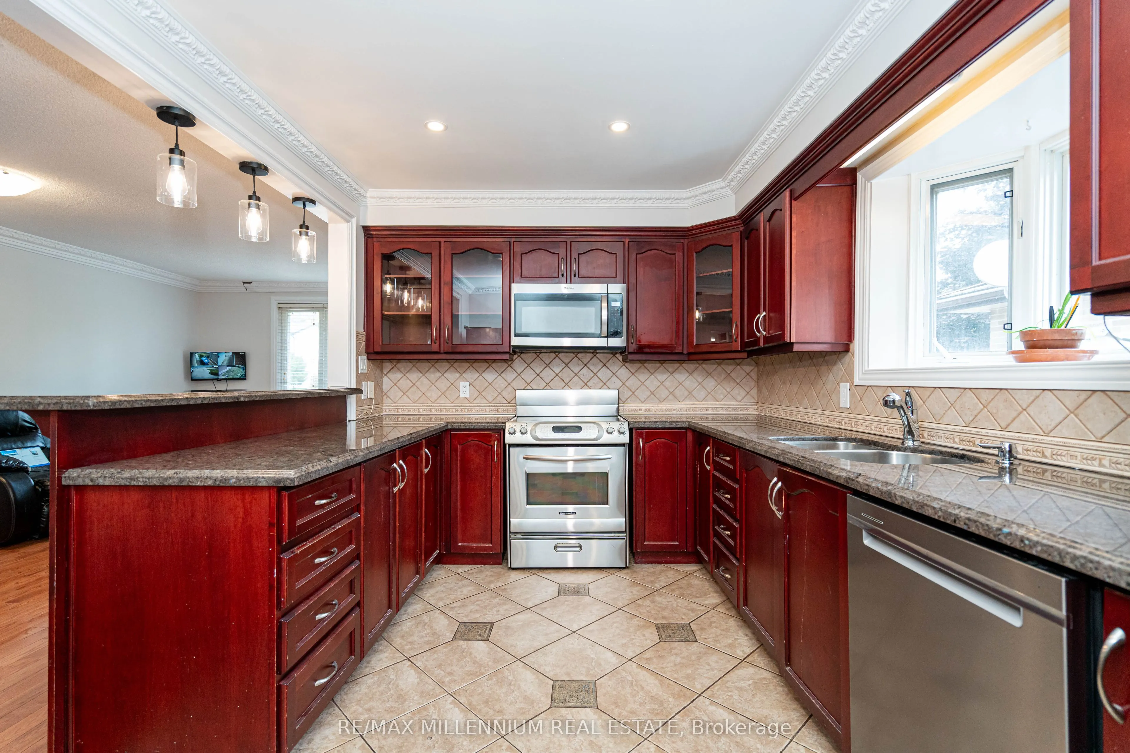 120 Madoc Drive