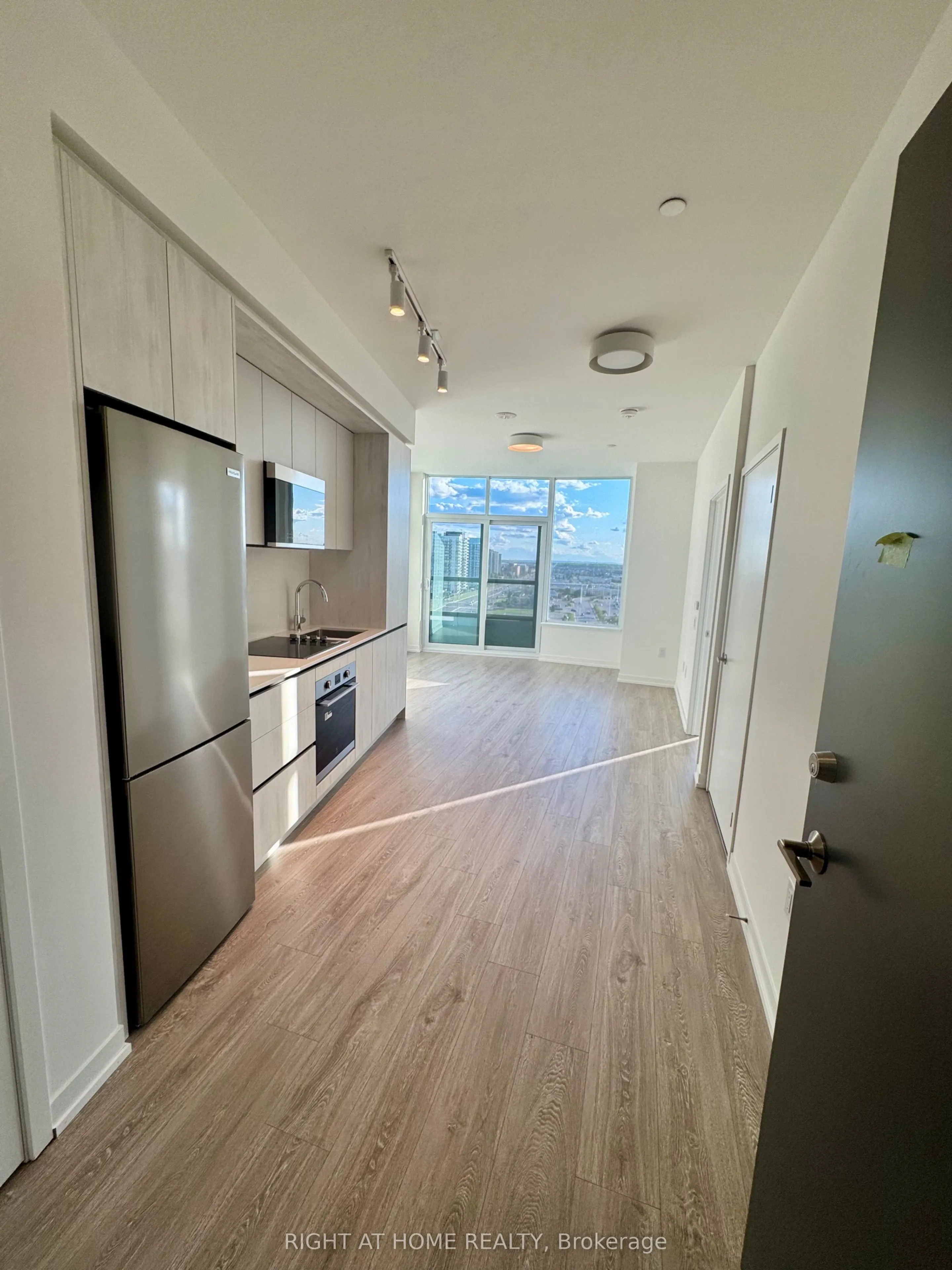 2485 Eglinton Ave W Avenue, #1521