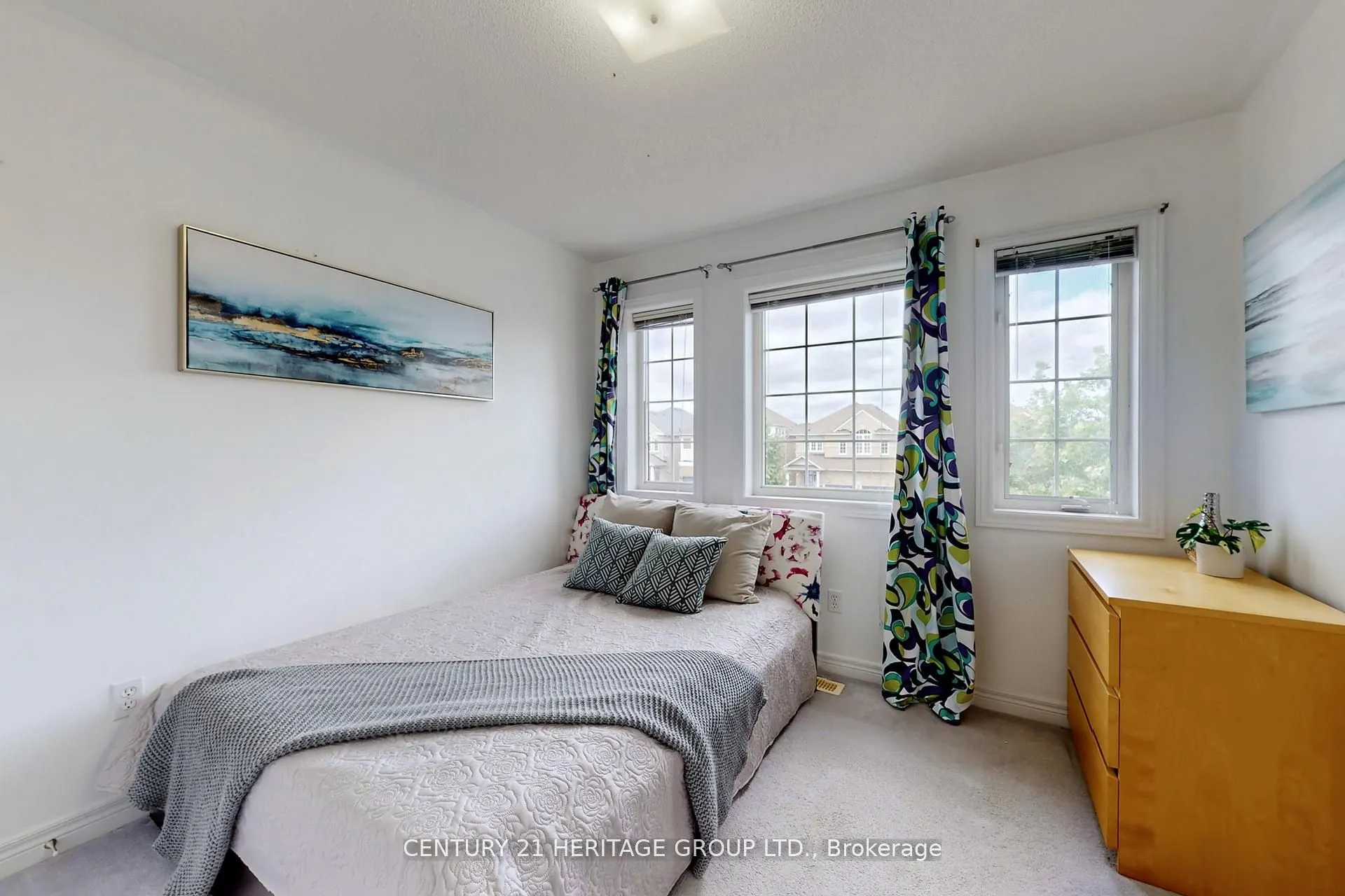 4 Sunnyvale Gate