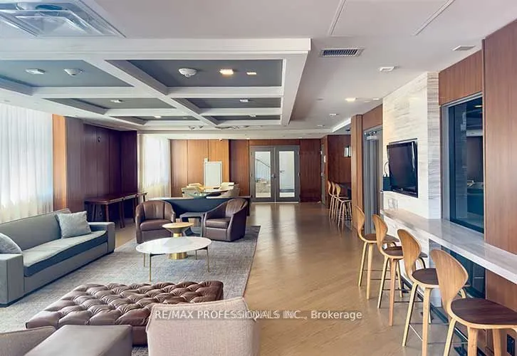 1575 Lakeshore Road W, #GR20