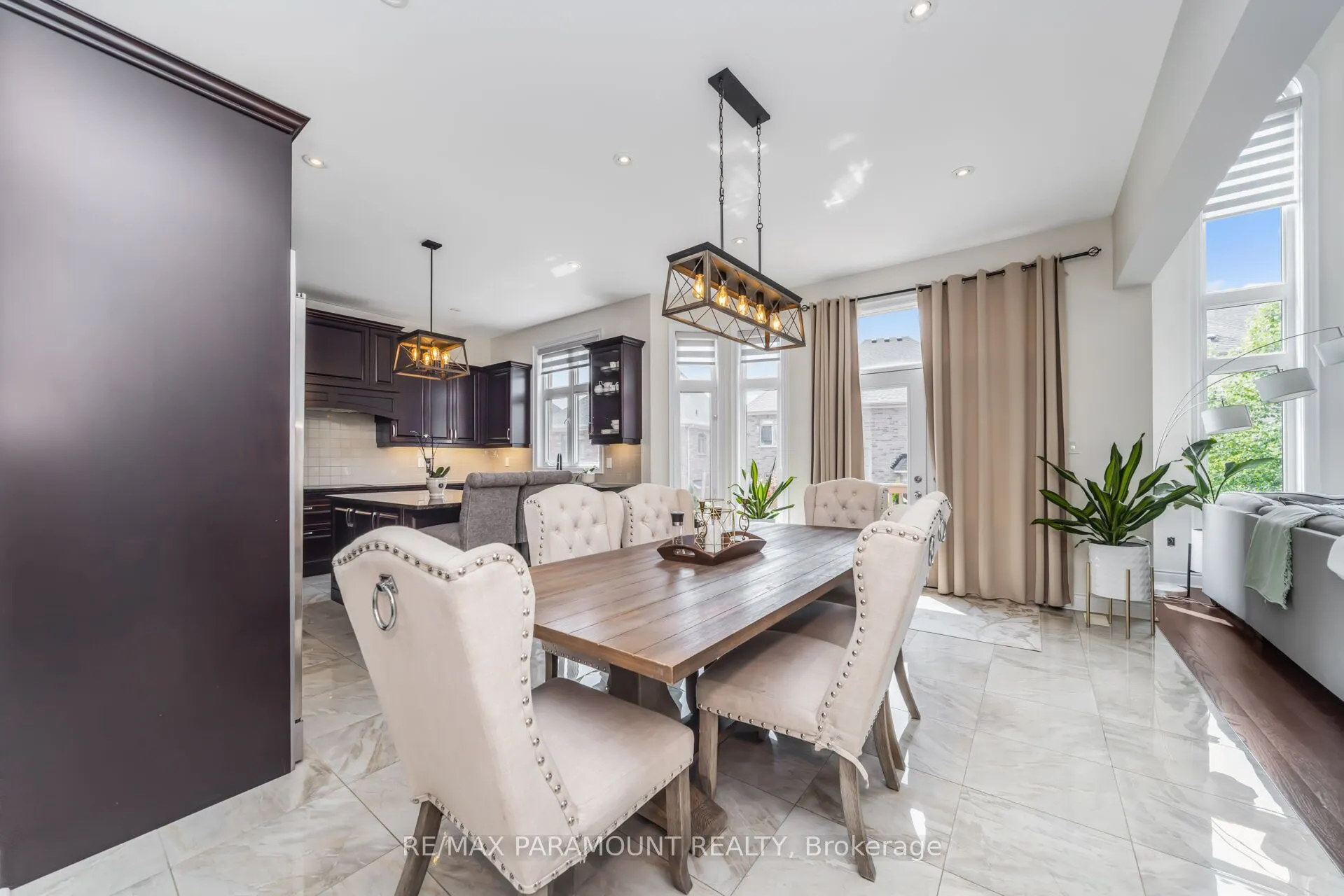 8 Accolade Court